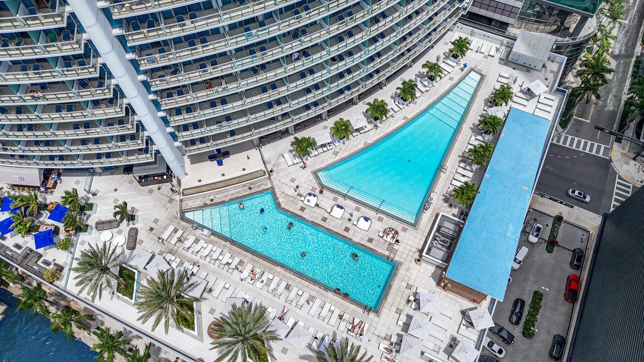 200 Biscayne Blvd #3909, Miami FL 33131
