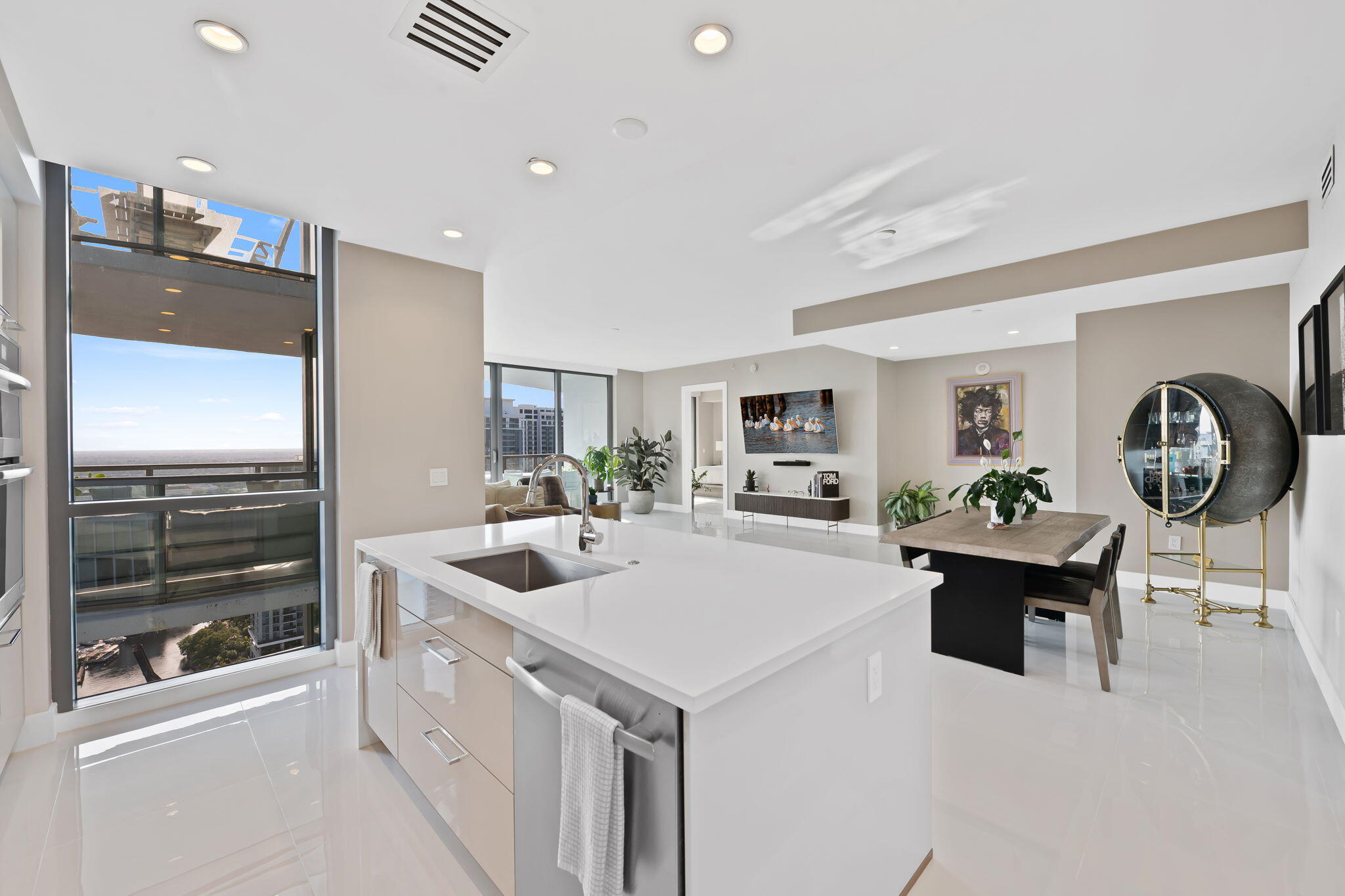 100 E Las Olas #3804, Fort Lauderdale FL 33301