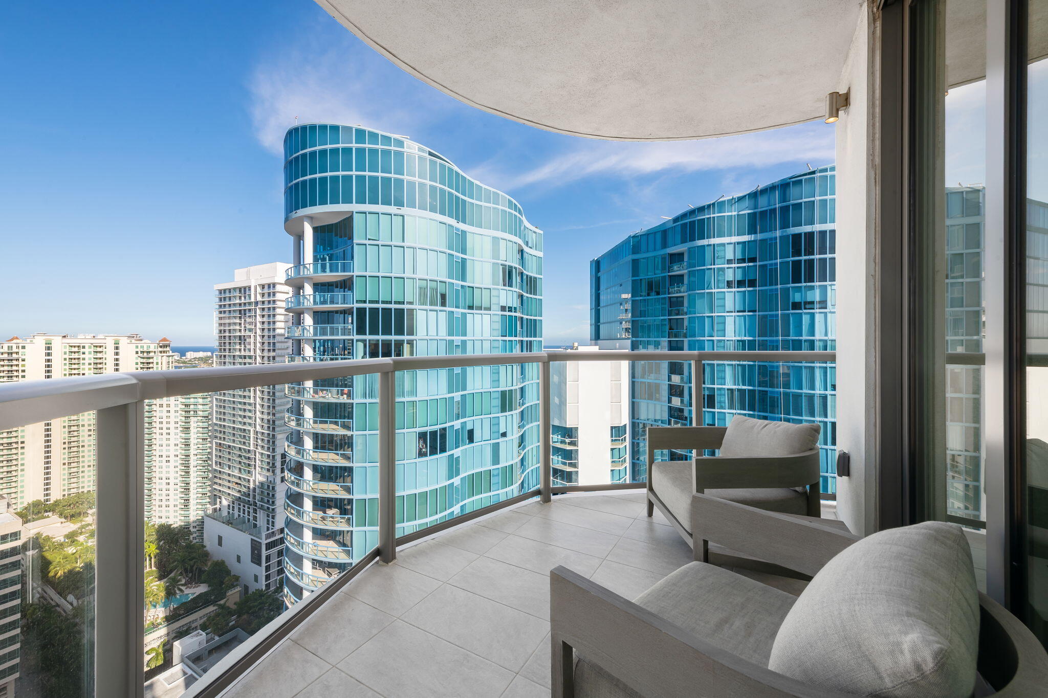 100 E Las Olas #3804, Fort Lauderdale FL 33301