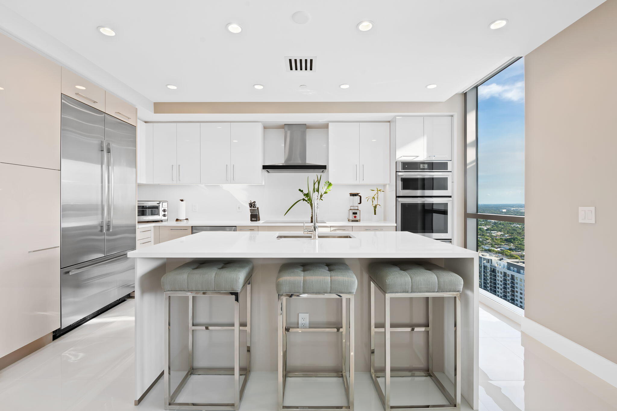 100 E Las Olas #3804, Fort Lauderdale FL 33301