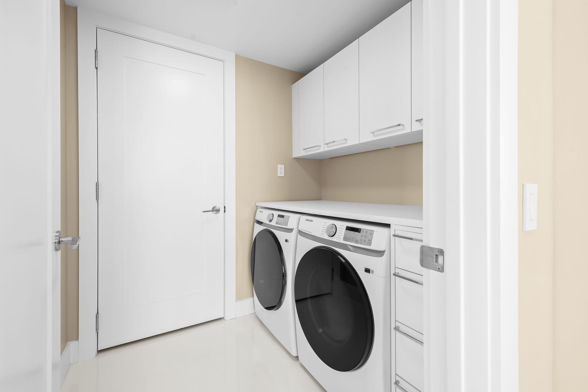 100 E Las Olas #3804, Fort Lauderdale FL 33301
