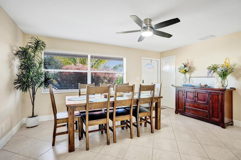 740 Buttonwood, North Palm Beach FL 33408