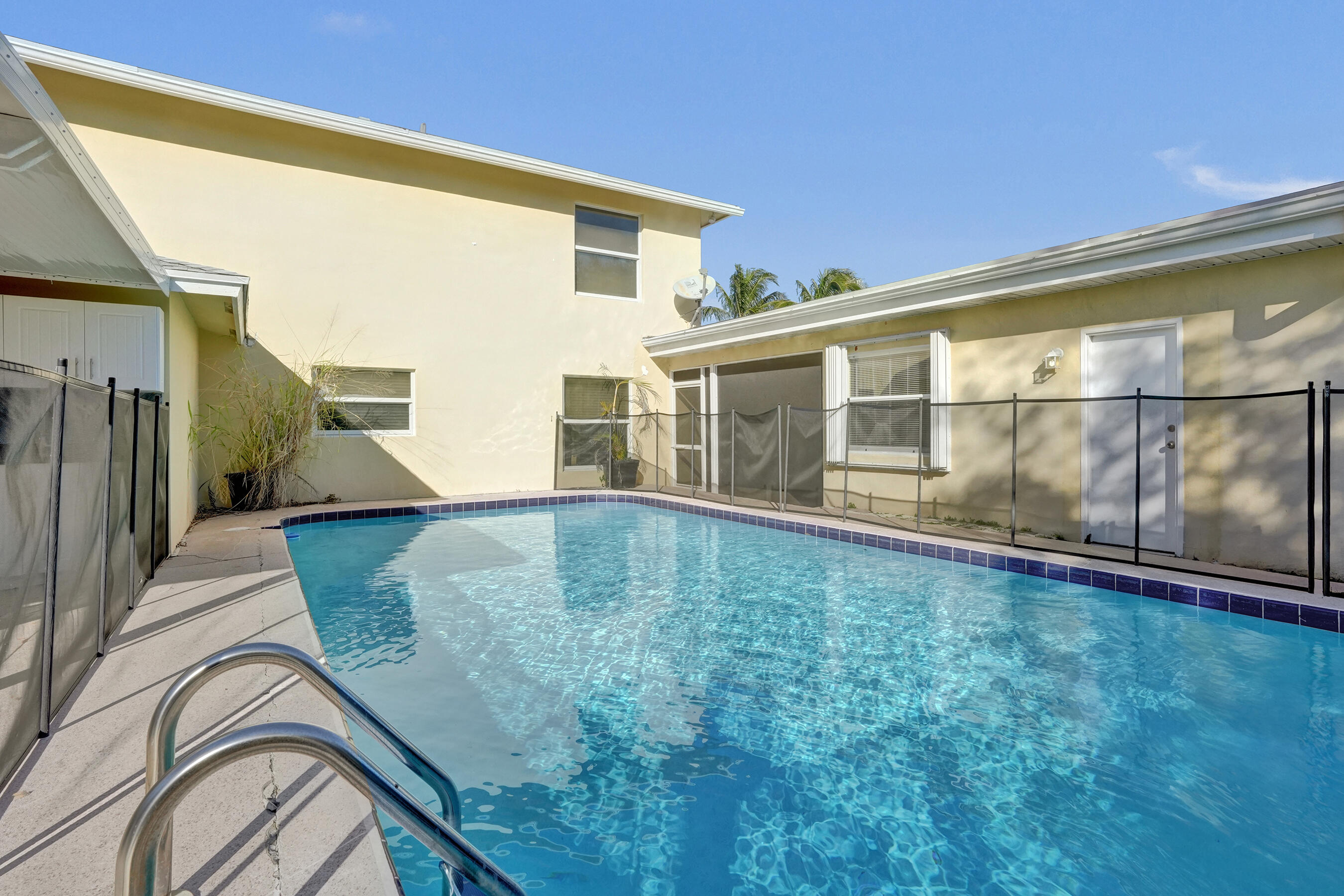 740 Buttonwood, North Palm Beach FL 33408
