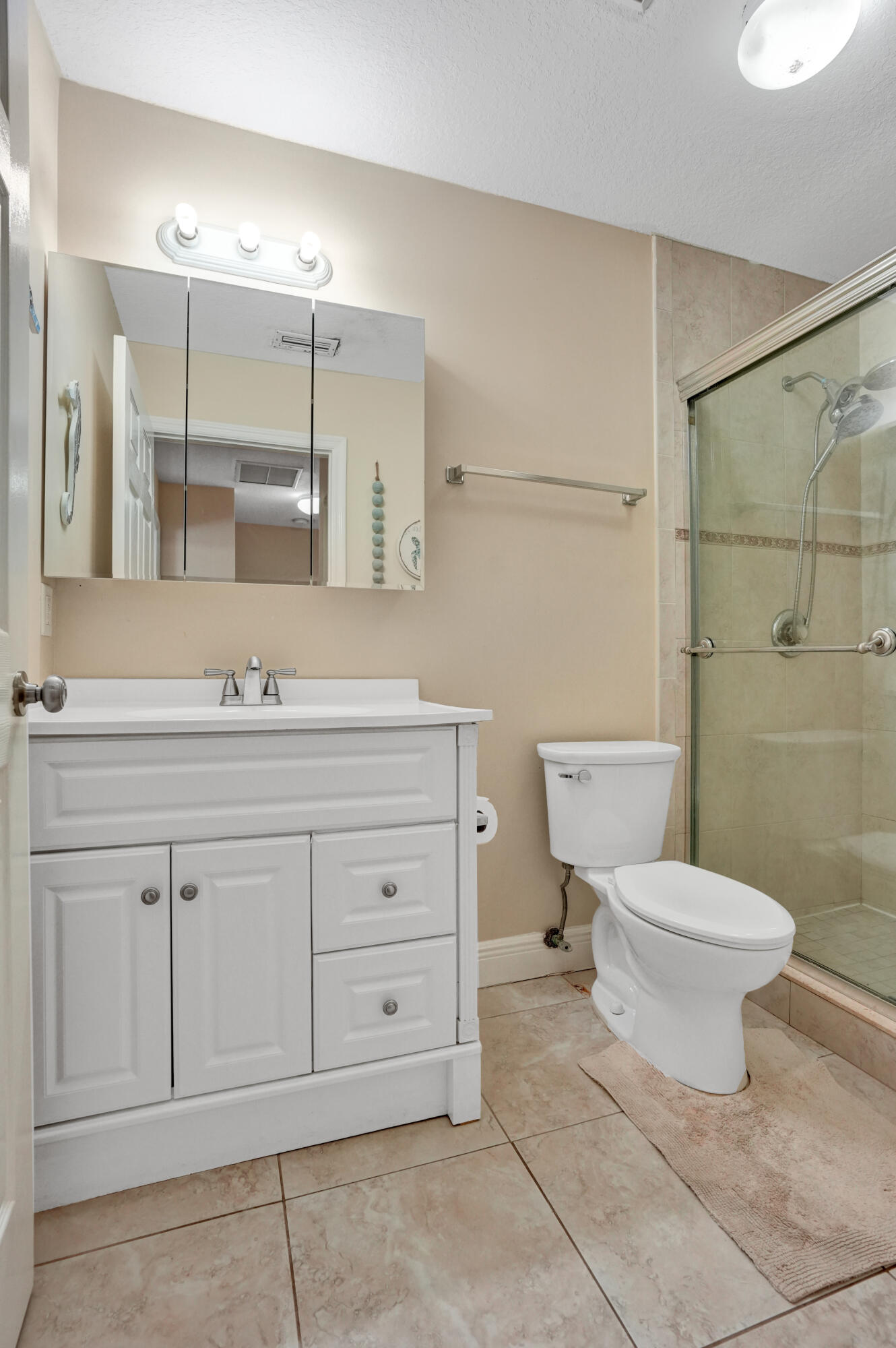 740 Buttonwood, North Palm Beach FL 33408