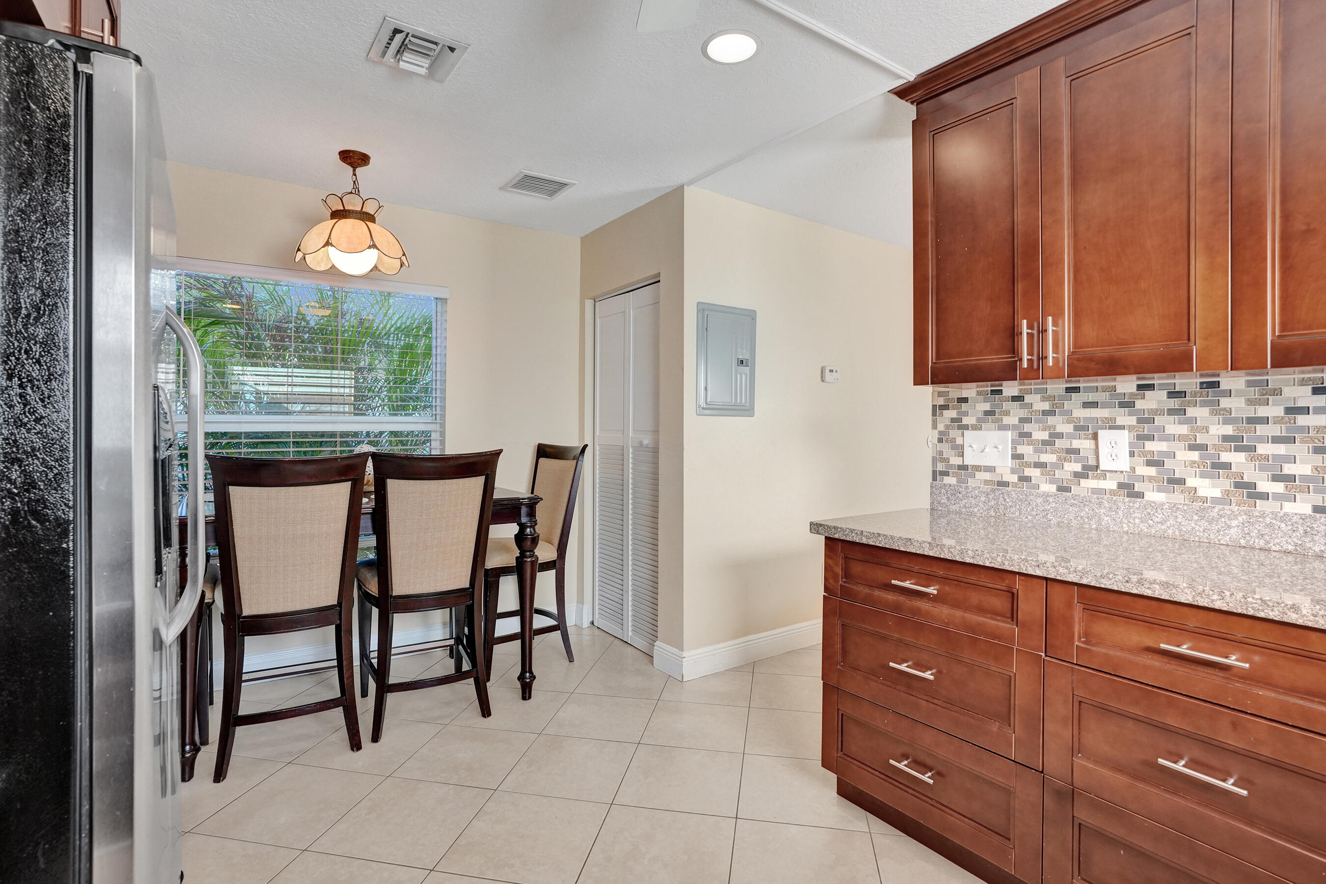740 Buttonwood, North Palm Beach FL 33408