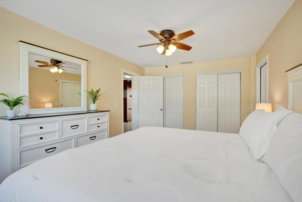 740 Buttonwood, North Palm Beach FL 33408