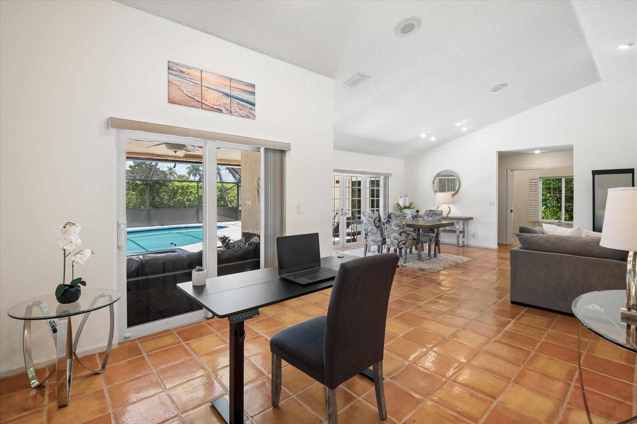 10080 Canoe Brook, Boca Raton FL 33498
