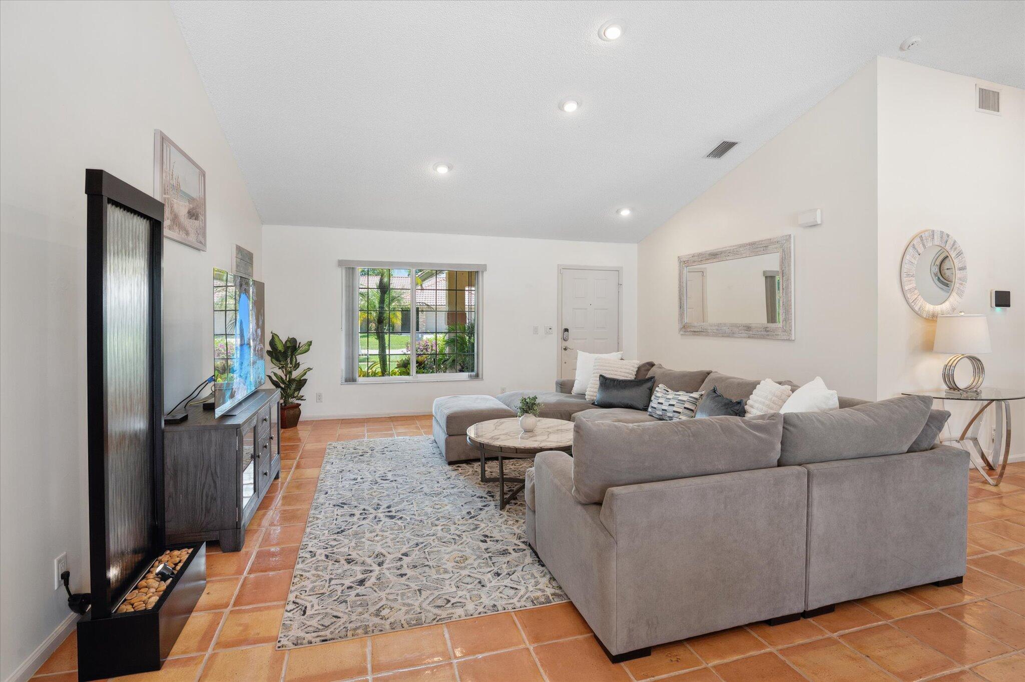 10080 Canoe Brook, Boca Raton FL 33498