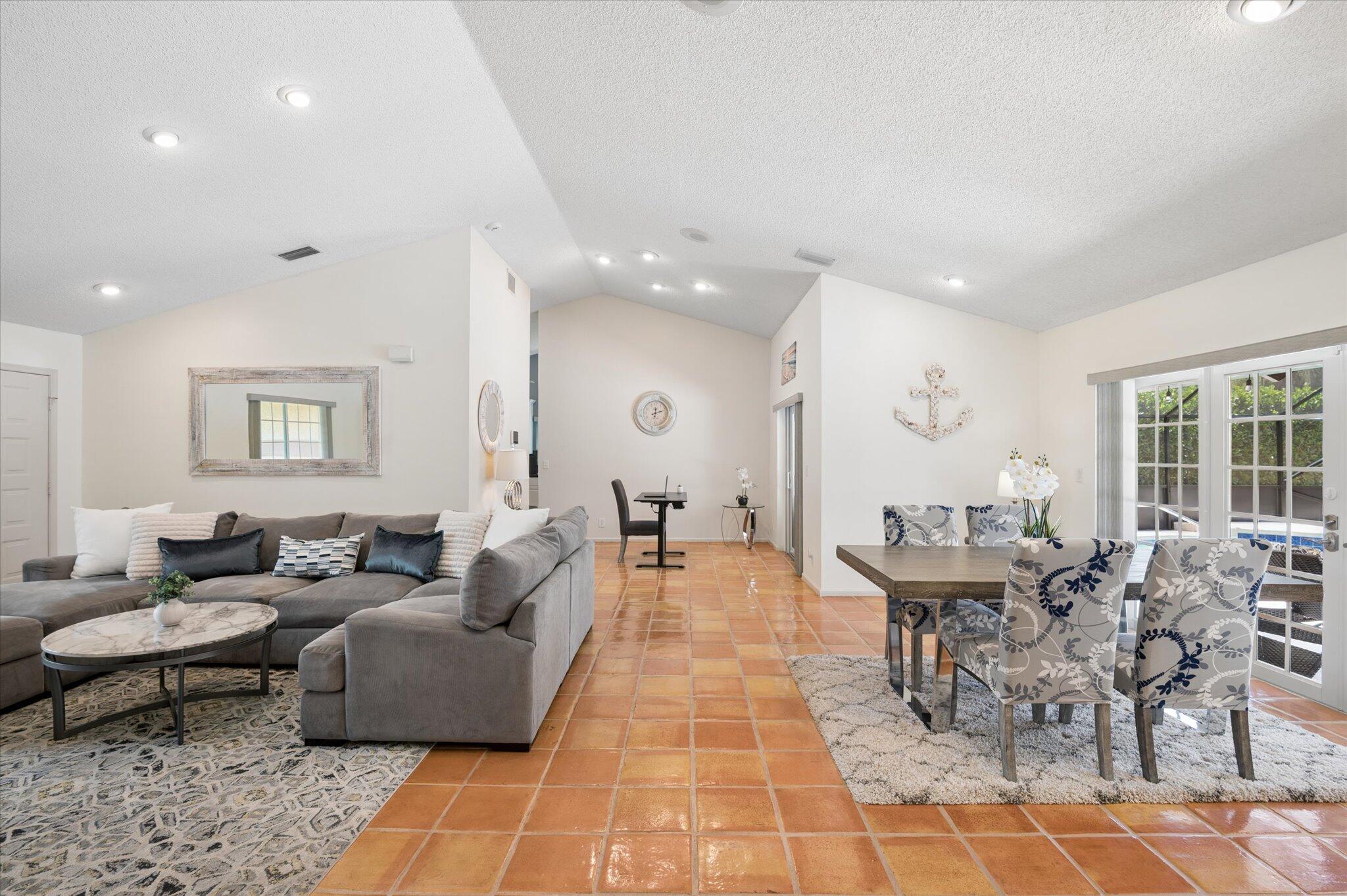 10080 Canoe Brook, Boca Raton FL 33498