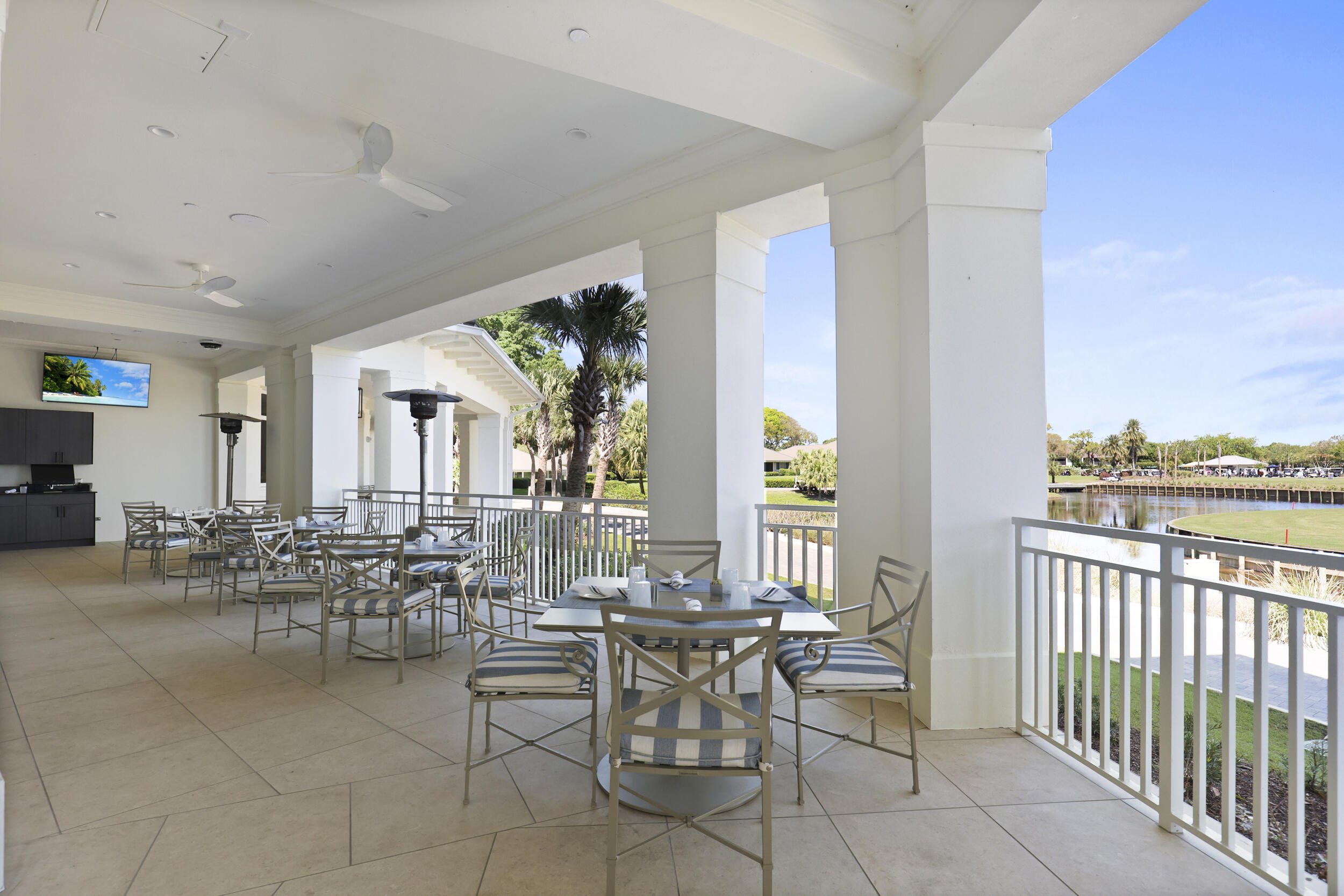 5172 SE Club #207, Stuart FL 34997