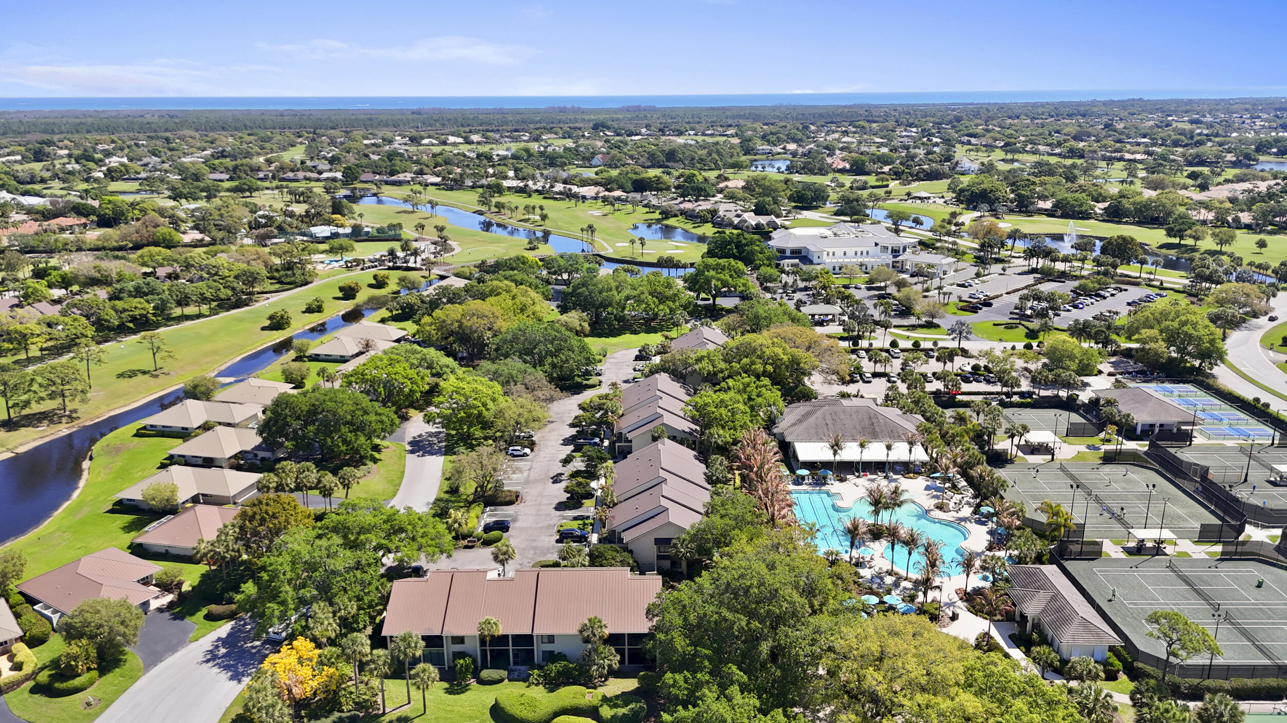 5172 SE Club #207, Stuart FL 34997