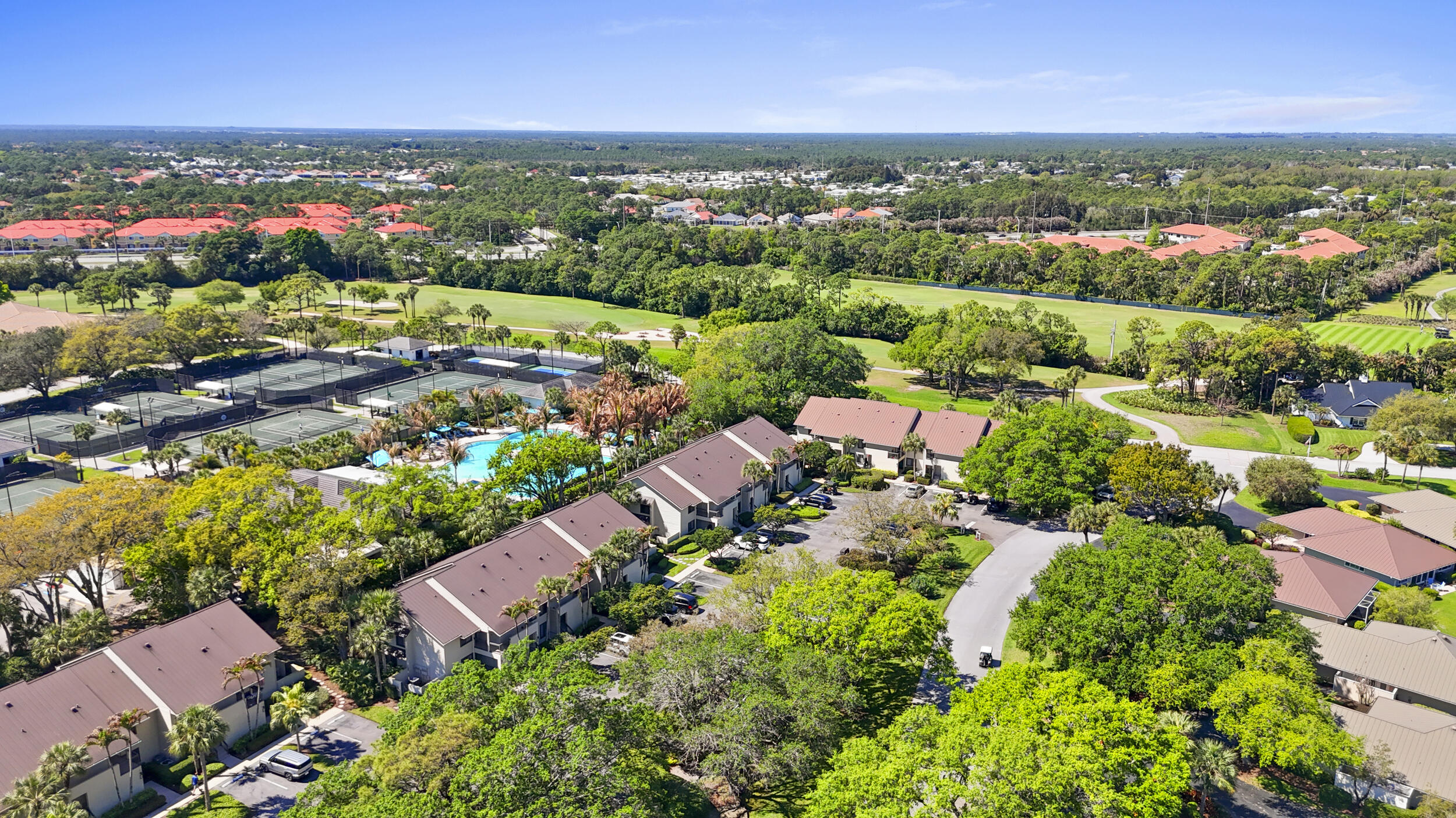 5172 SE Club #207, Stuart FL 34997