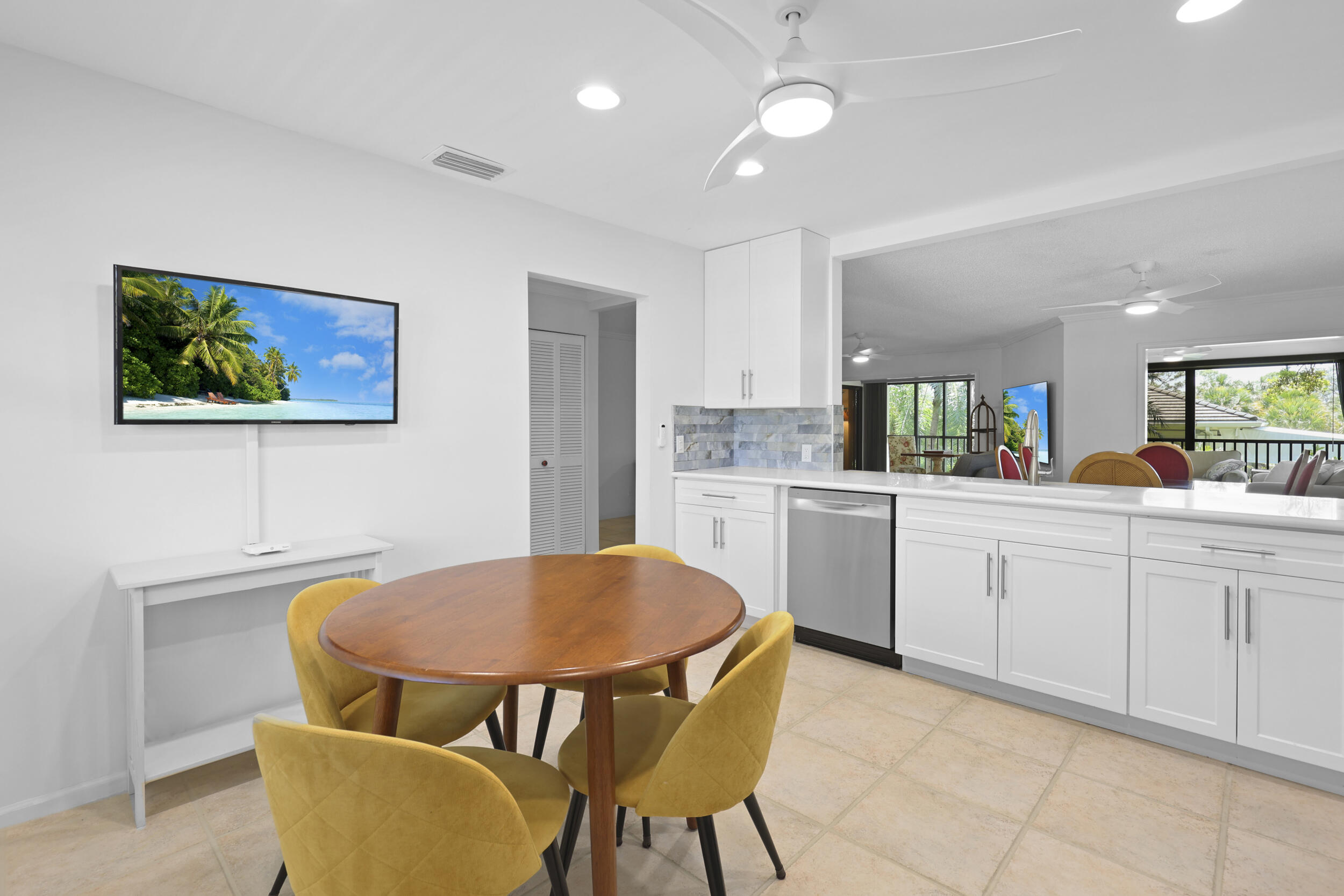 5172 SE Club #207, Stuart FL 34997