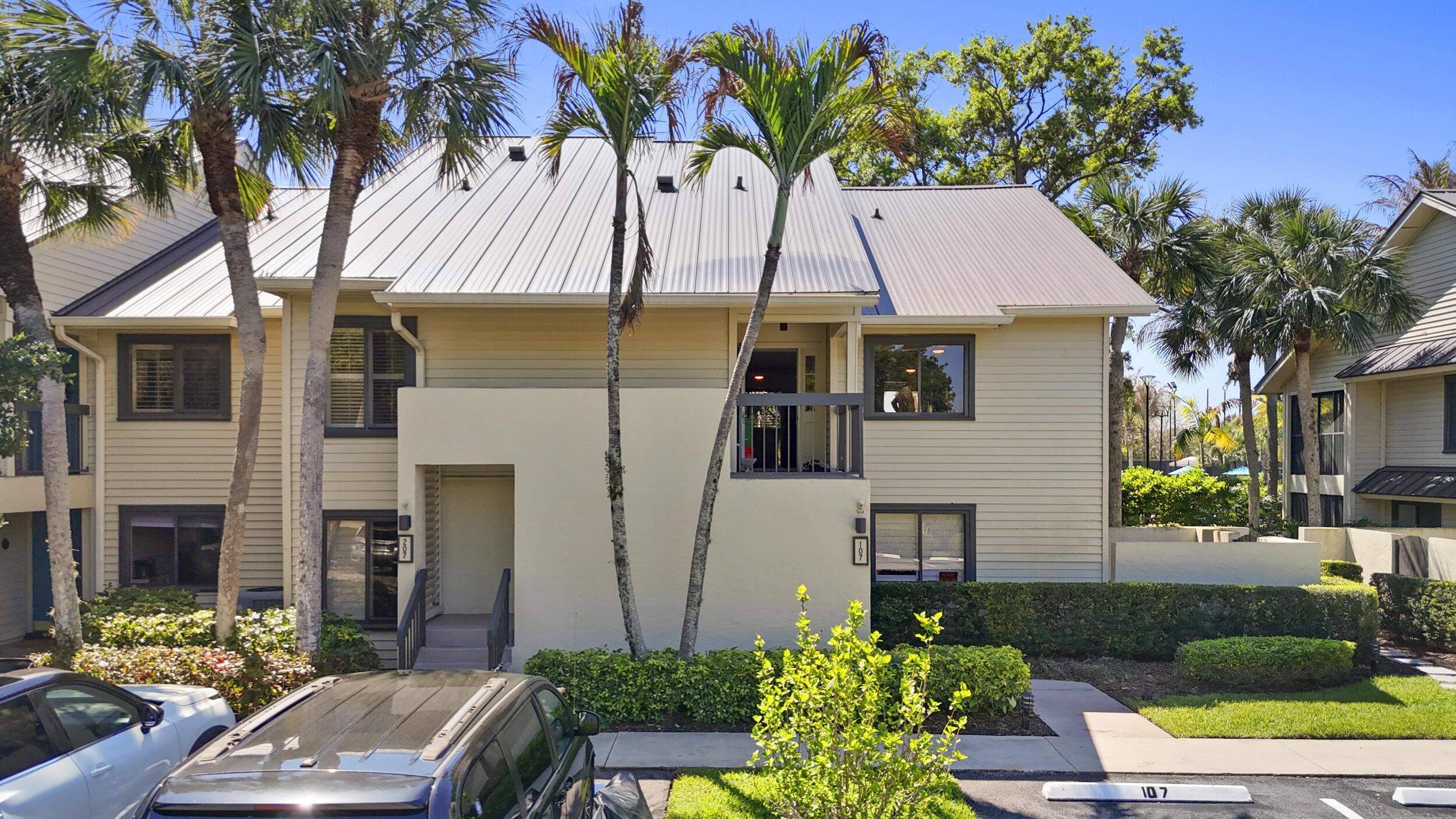 5172 SE Club #207, Stuart FL 34997