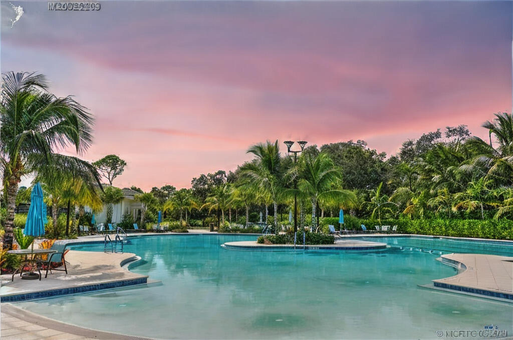 5172 SE Club #207, Stuart FL 34997
