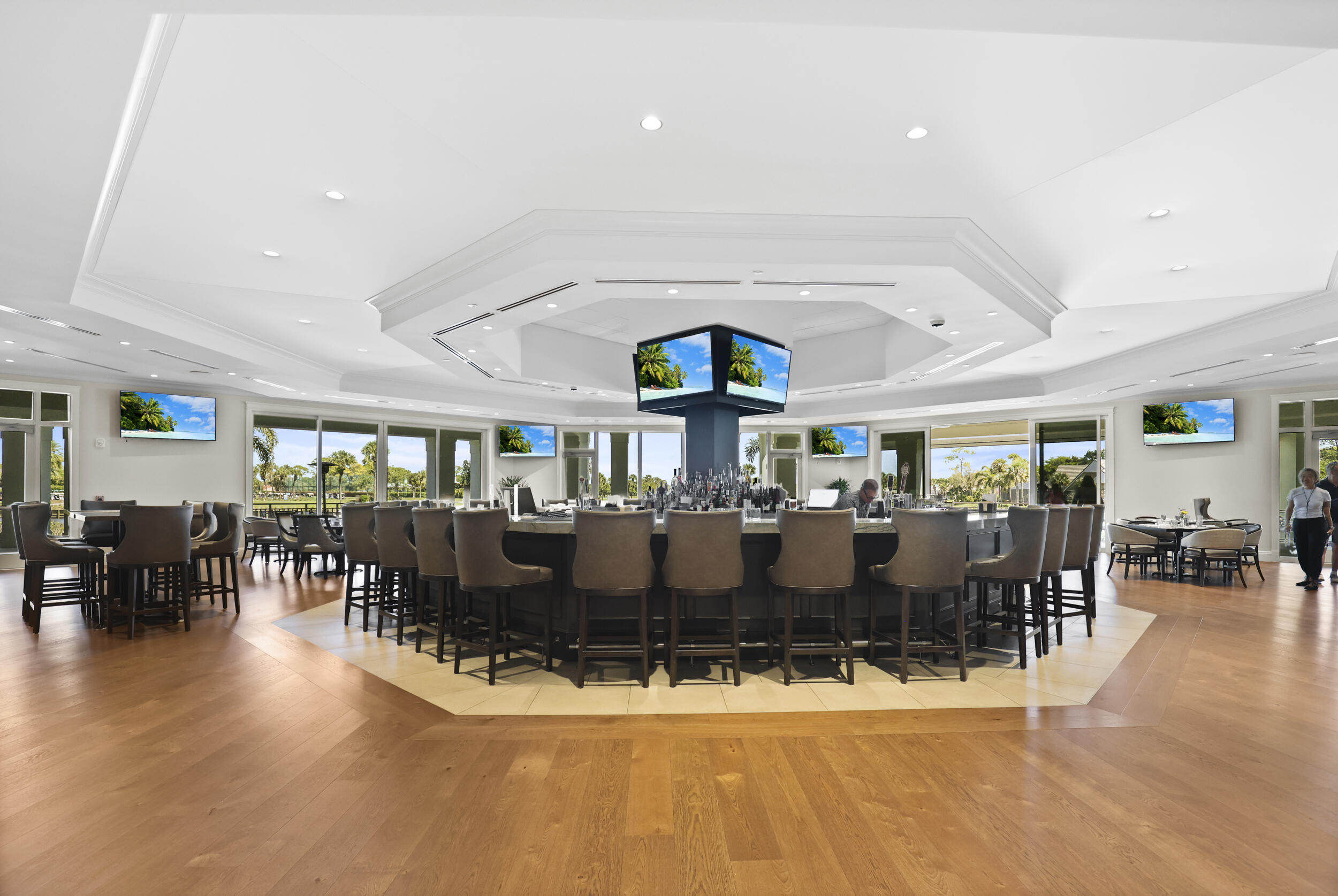 5172 SE Club #207, Stuart FL 34997