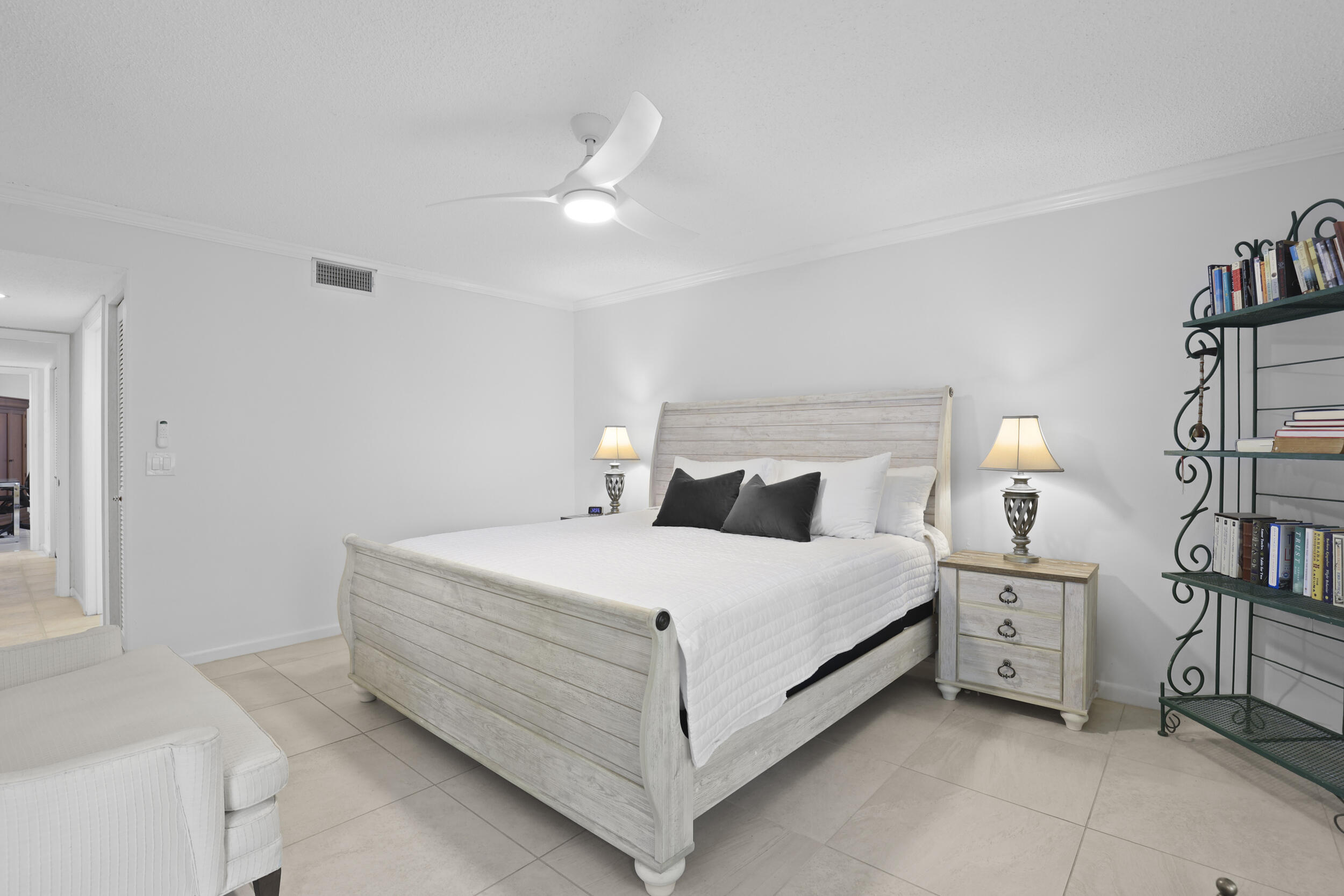 5172 SE Club #207, Stuart FL 34997