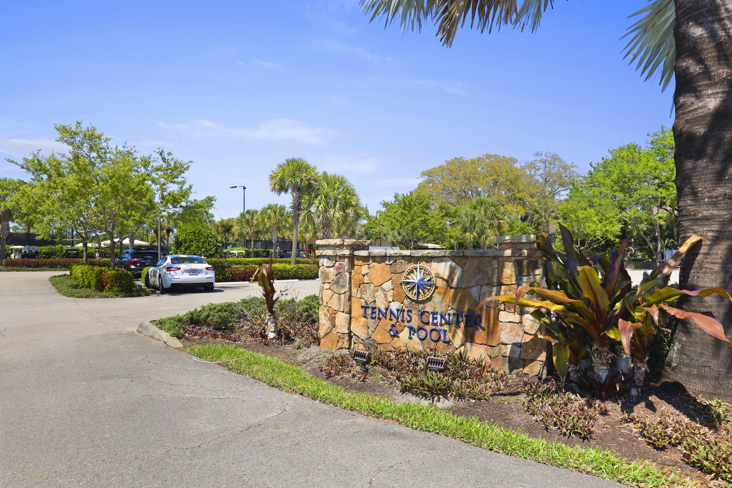 5172 SE Club #207, Stuart FL 34997