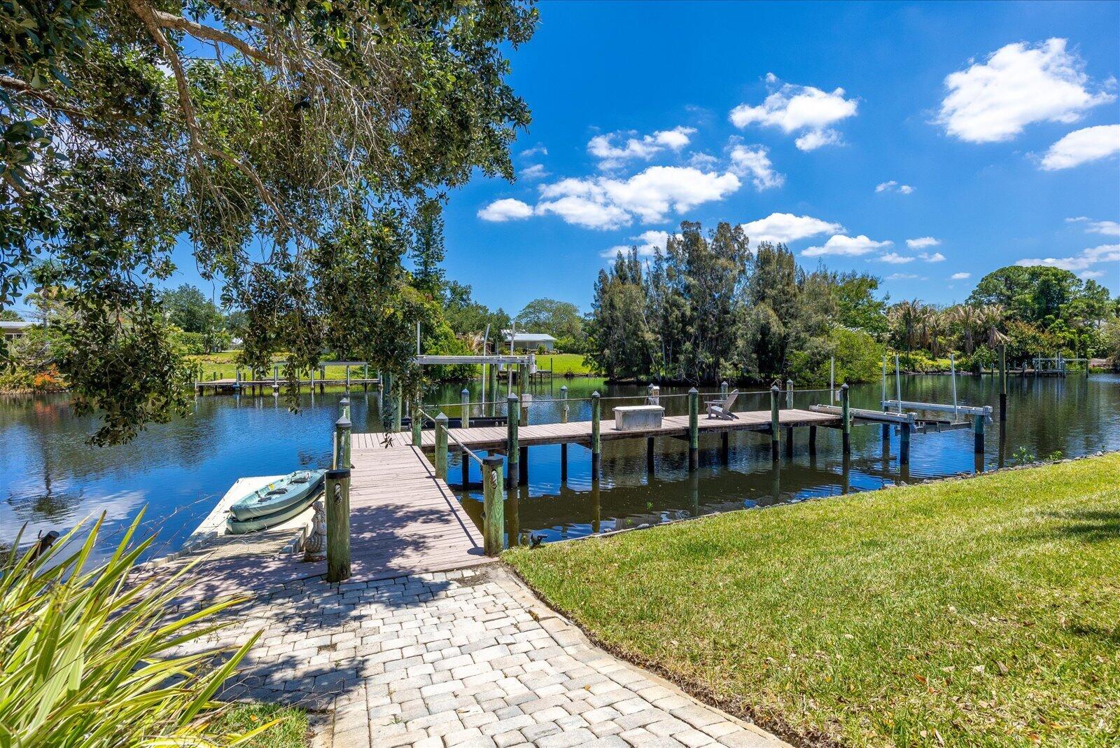 851 SW Pine Tree, Palm City FL 34990