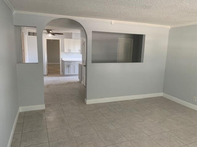 1001 SW 74th #101a, North Lauderdale FL 33068