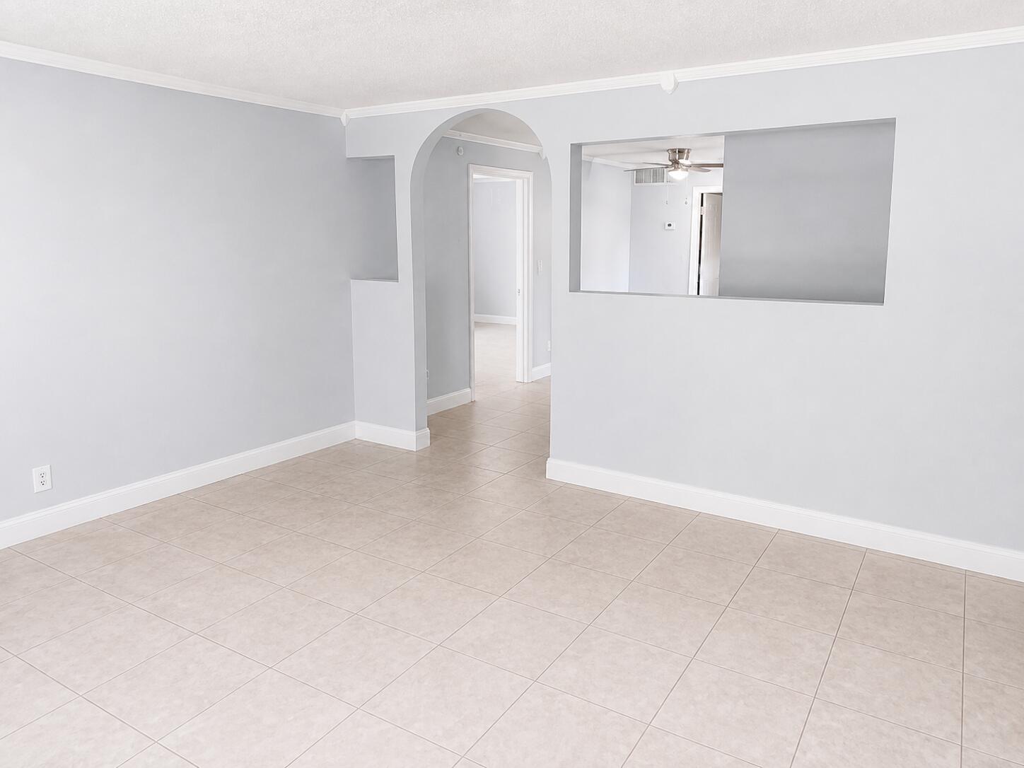 1001 SW 74th #101a, North Lauderdale FL 33068