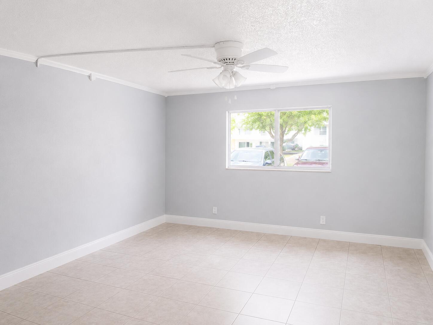1001 SW 74th #101a, North Lauderdale FL 33068