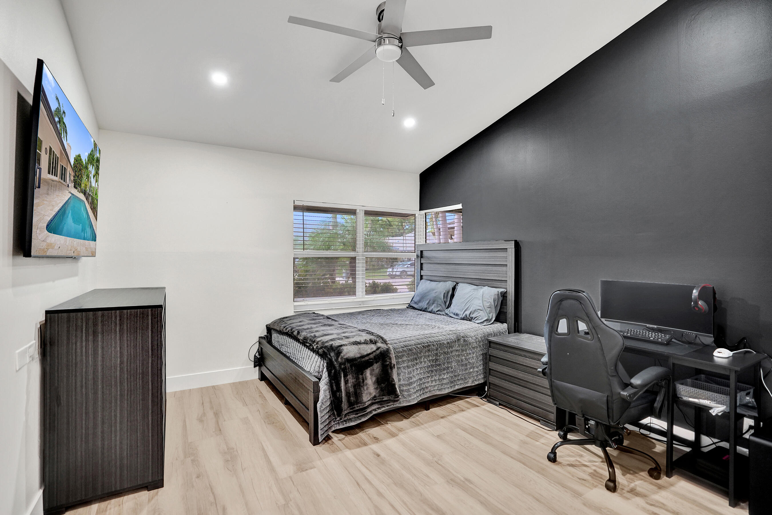 10630 Boca Woods, Boca Raton FL 33428