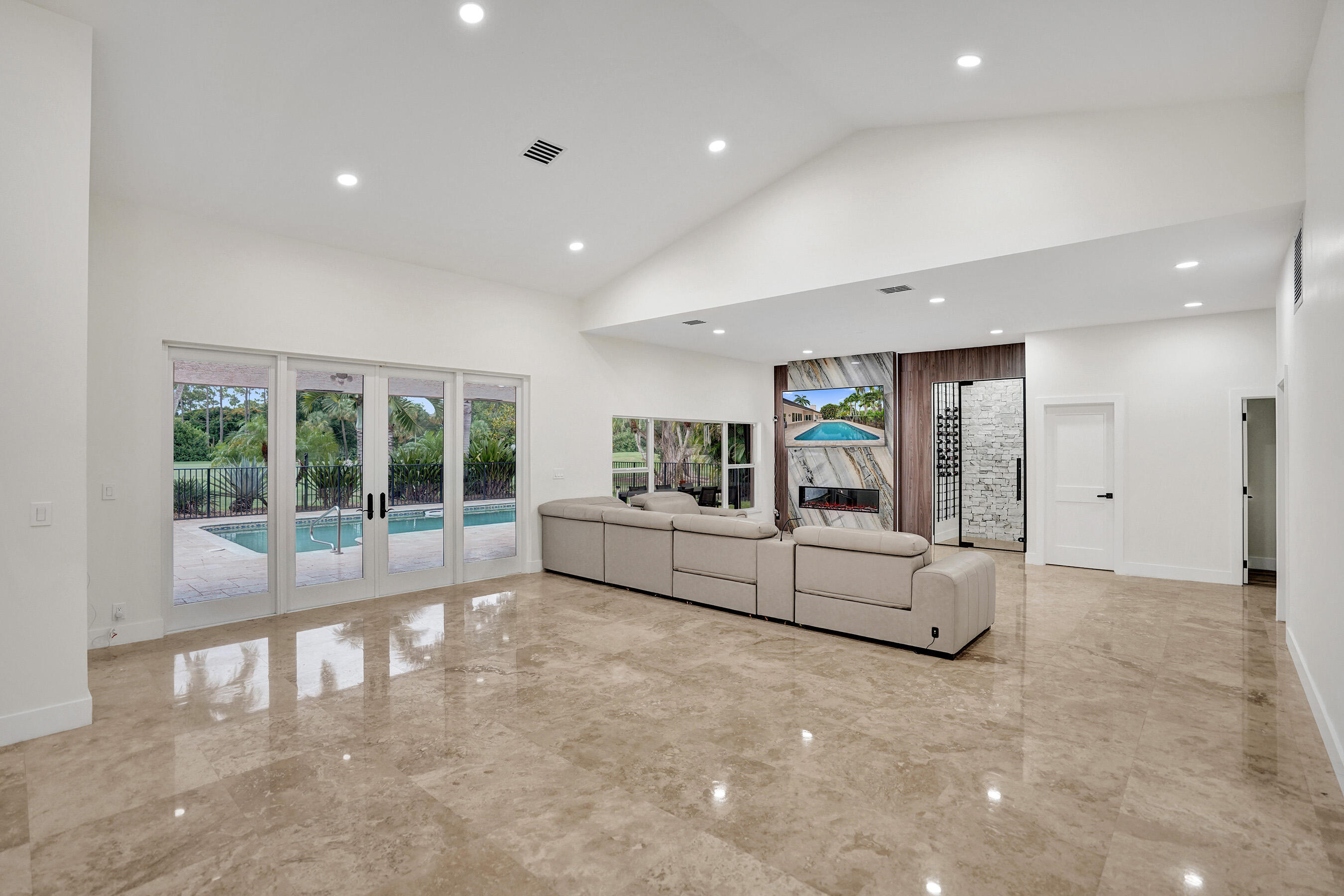 10630 Boca Woods, Boca Raton FL 33428