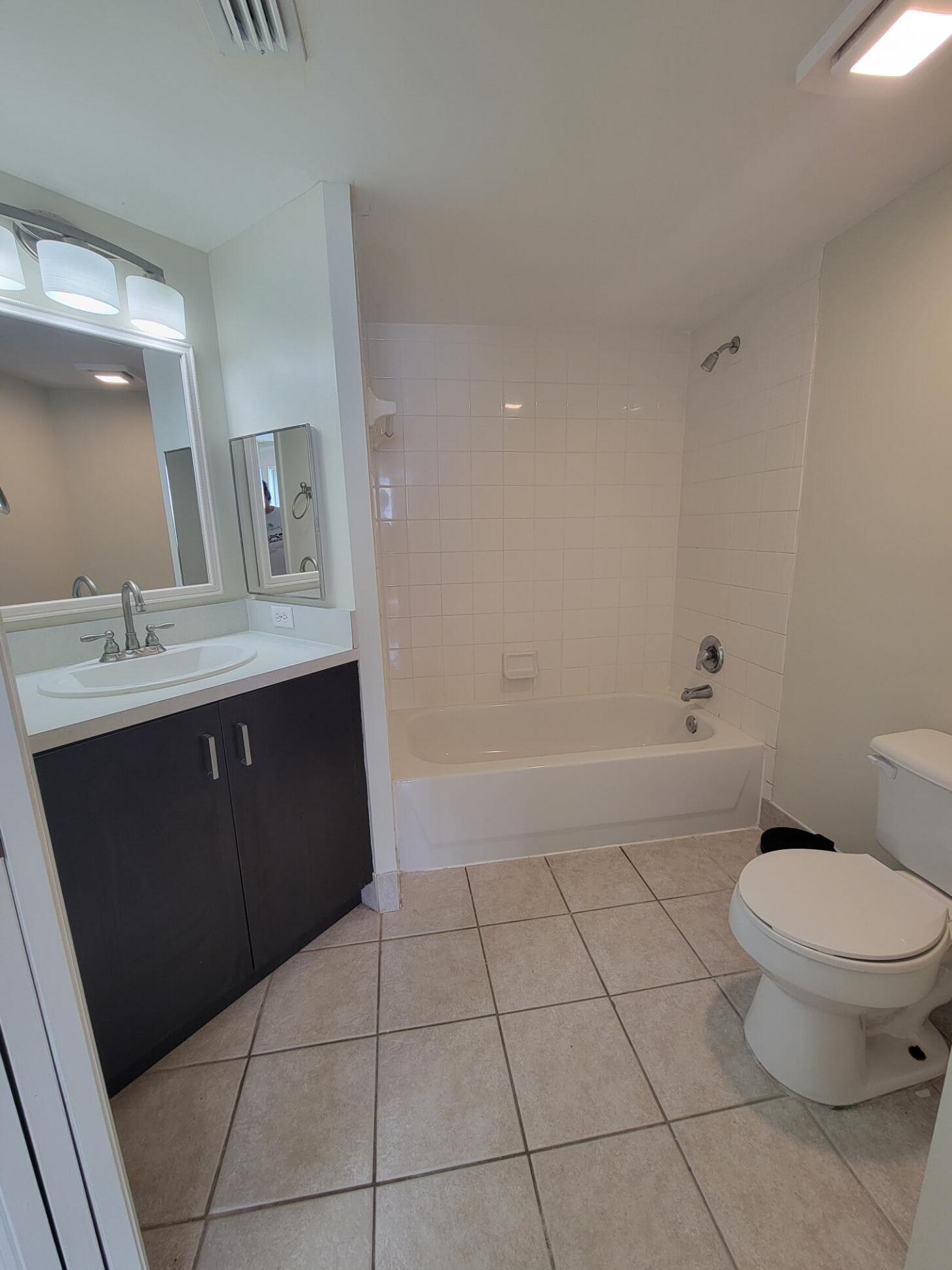1400 Crestwood #1402, Royal Palm Beach FL 33411
