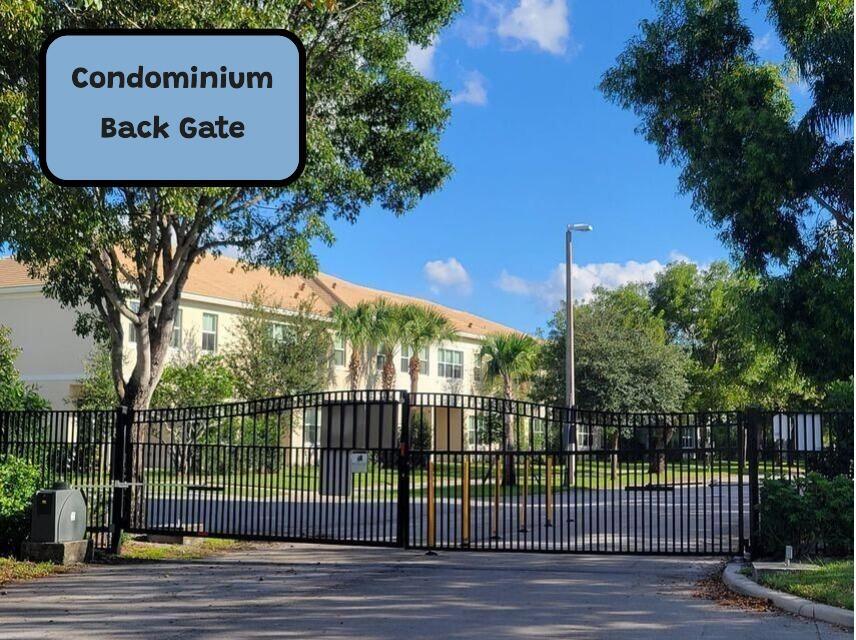 1400 Crestwood #1402, Royal Palm Beach FL 33411