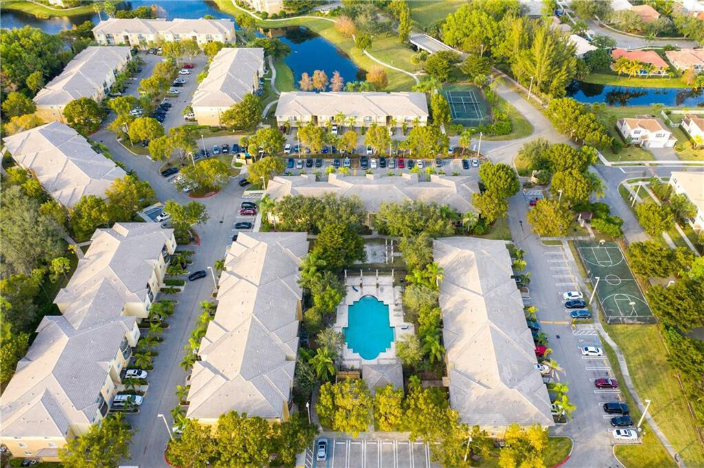 1400 Crestwood #1402, Royal Palm Beach FL 33411