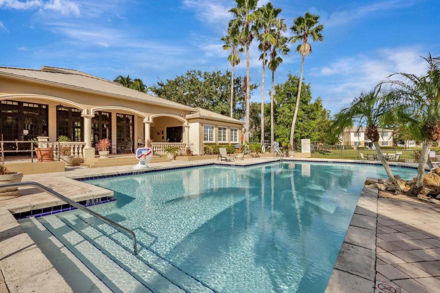 1400 Crestwood #1402, Royal Palm Beach FL 33411