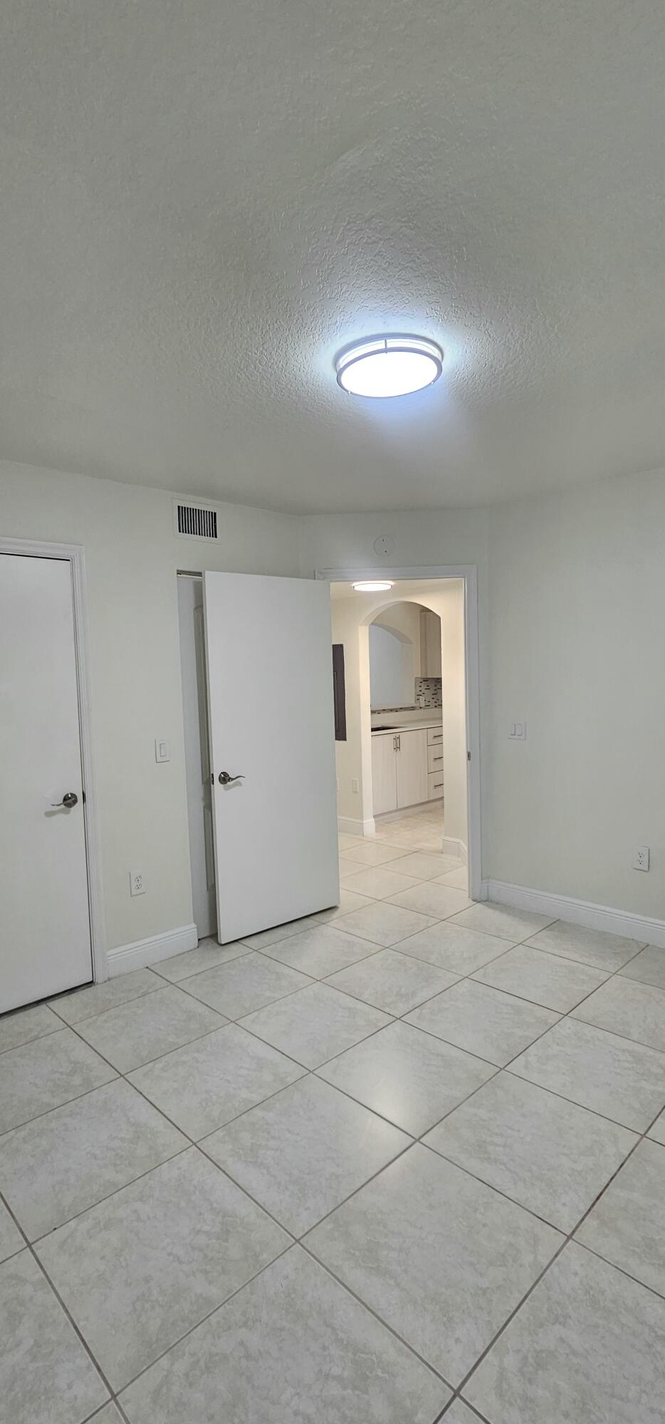 3810 N Jog #102, West Palm Beach FL 33411