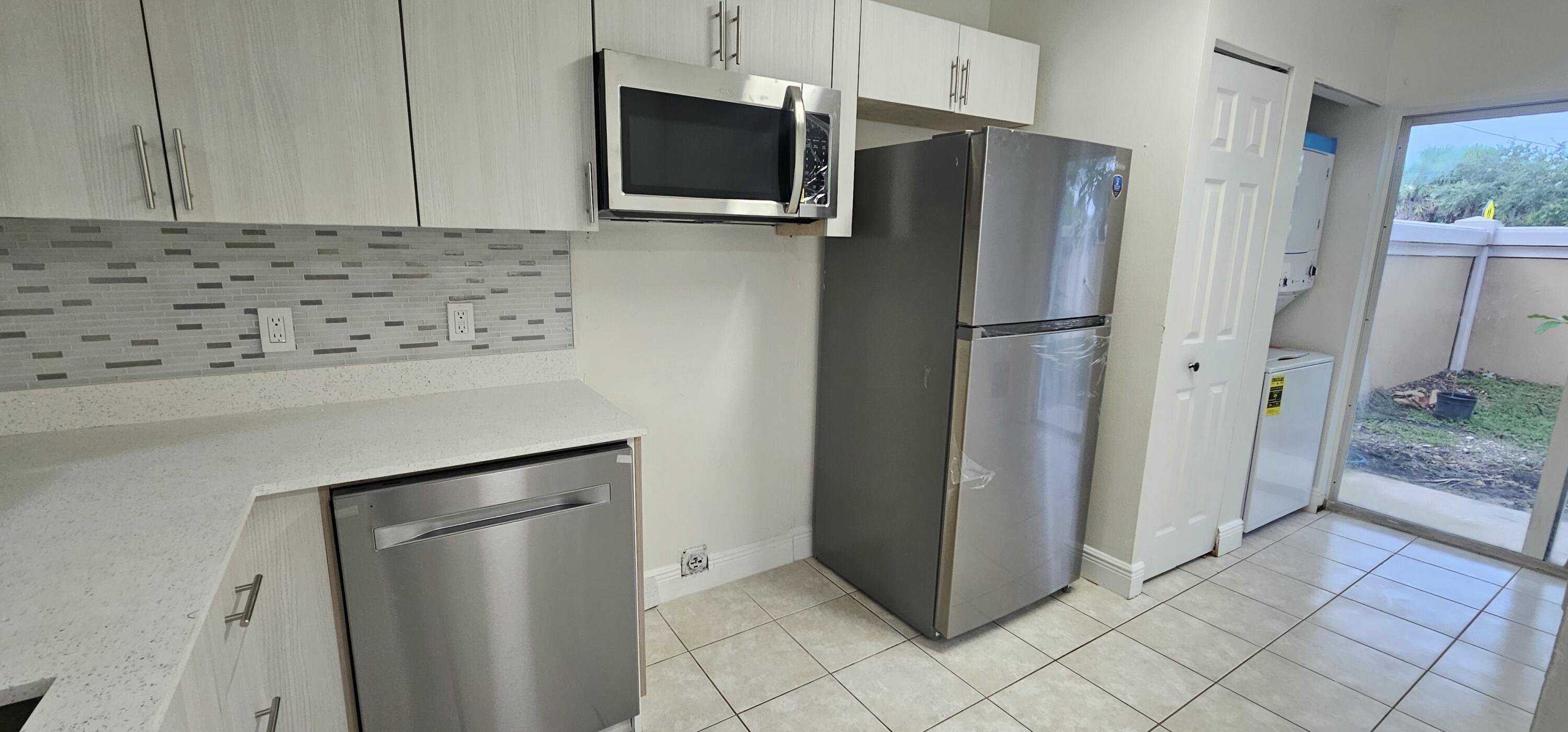3810 N Jog #102, West Palm Beach FL 33411