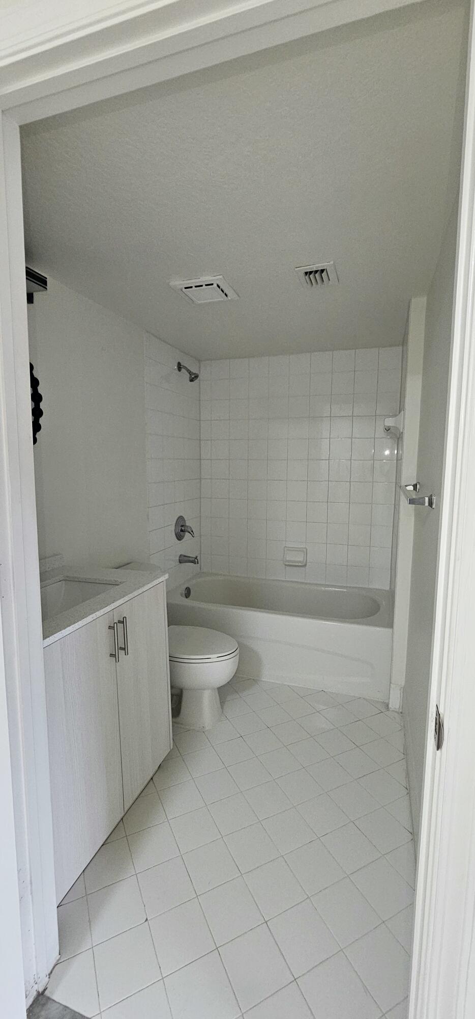 3810 N Jog #102, West Palm Beach FL 33411