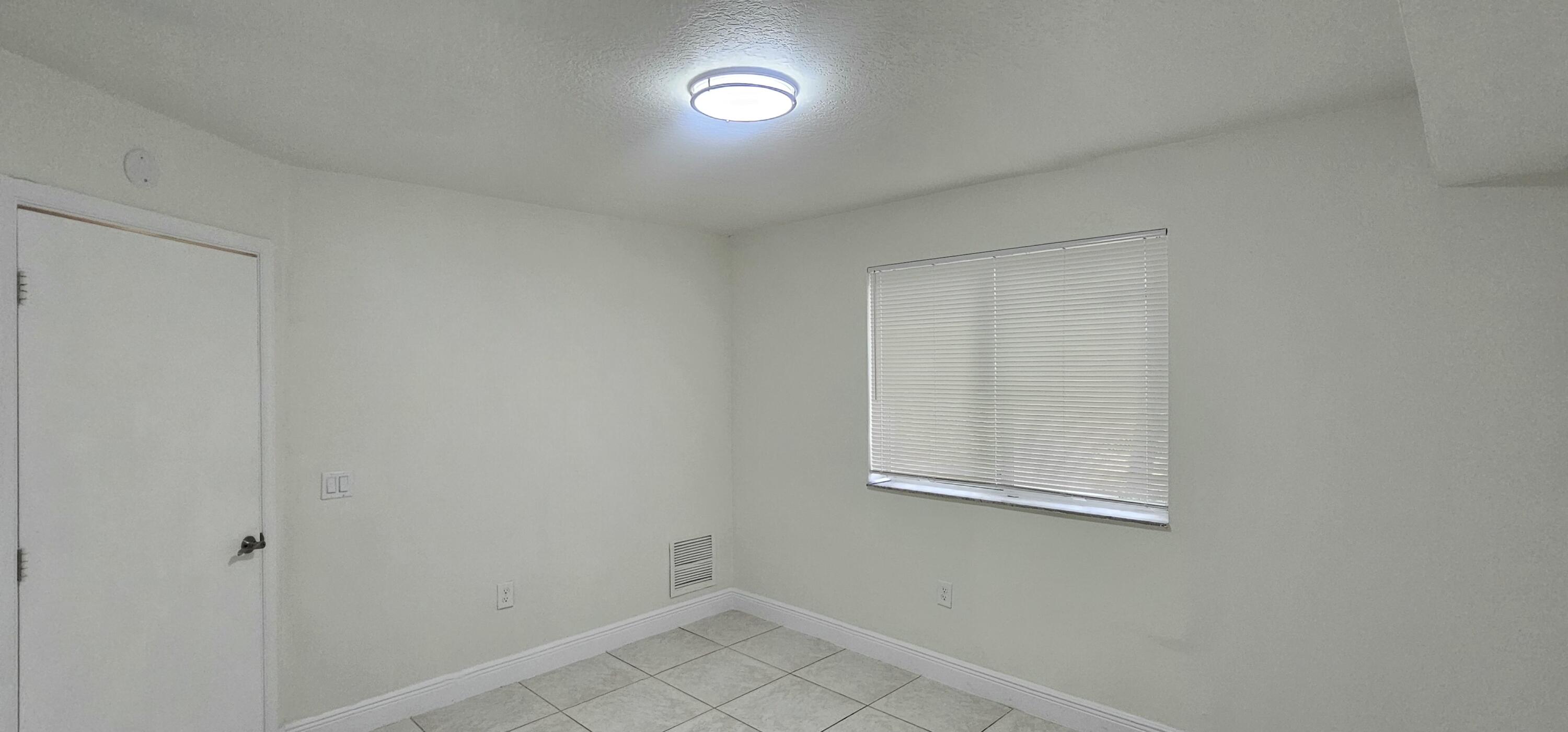 3810 N Jog #102, West Palm Beach FL 33411