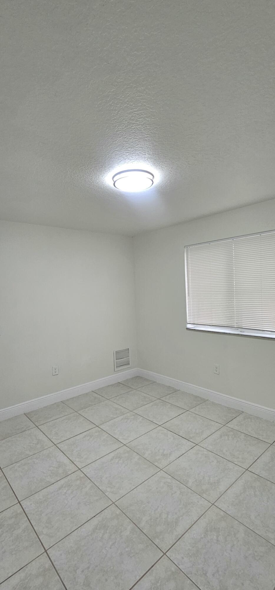 3810 N Jog #102, West Palm Beach FL 33411