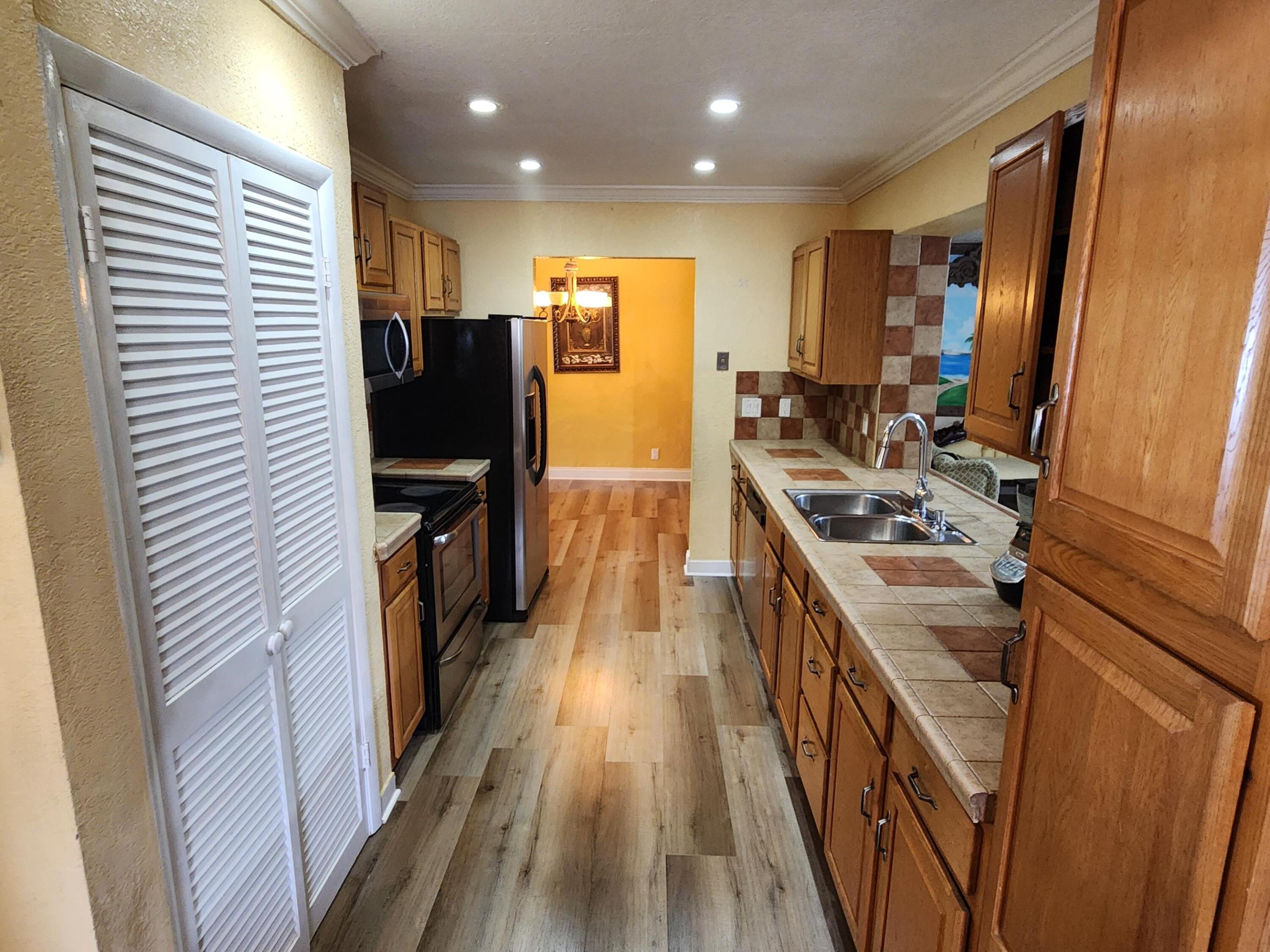 3654 NW 27th, Lauderdale Lakes FL 33311