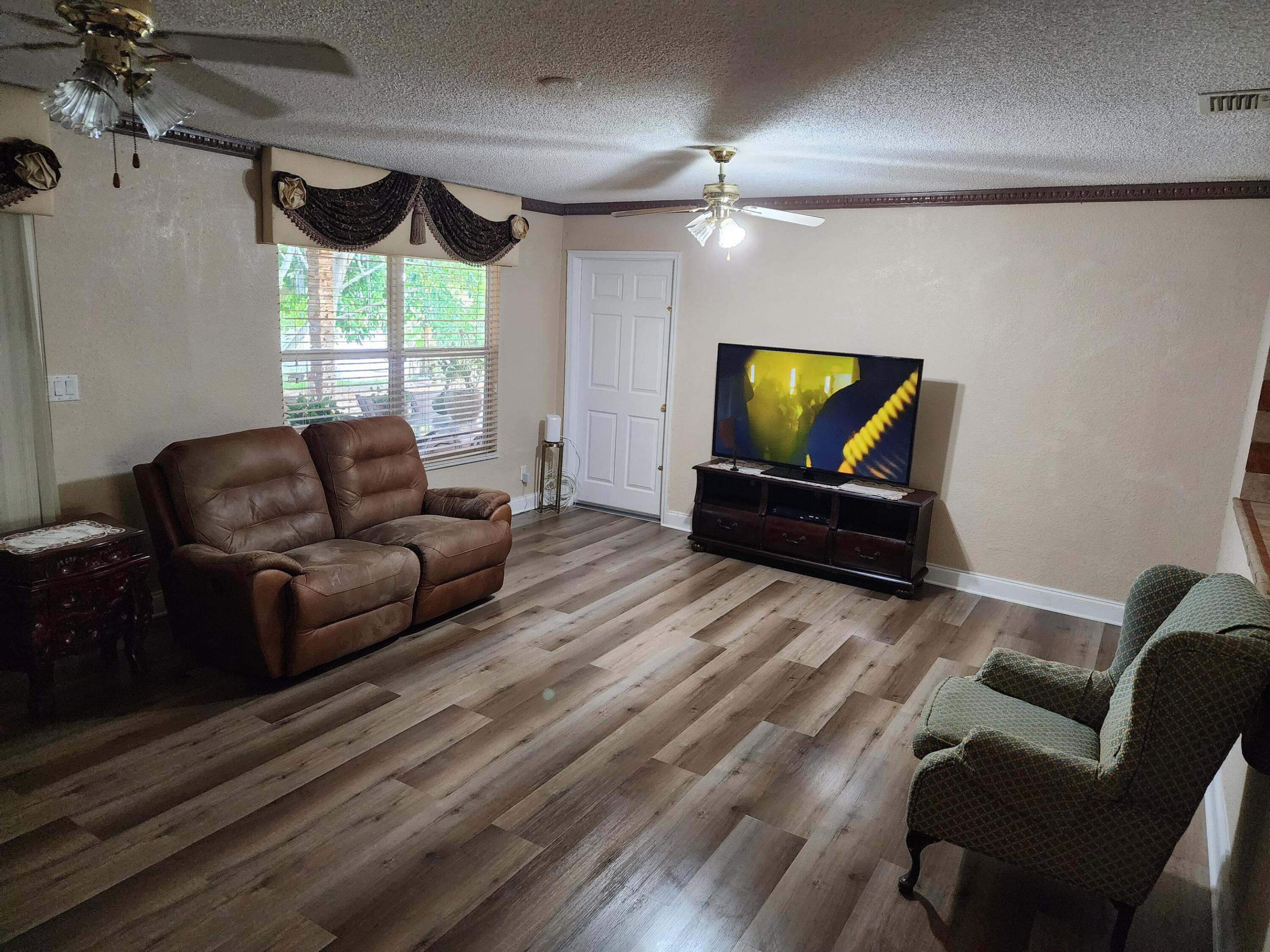 3654 NW 27th, Lauderdale Lakes FL 33311