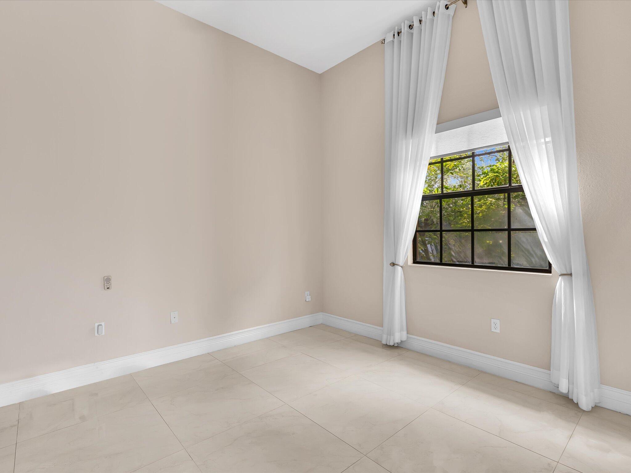3445 NW 87th, Hollywood FL 33024