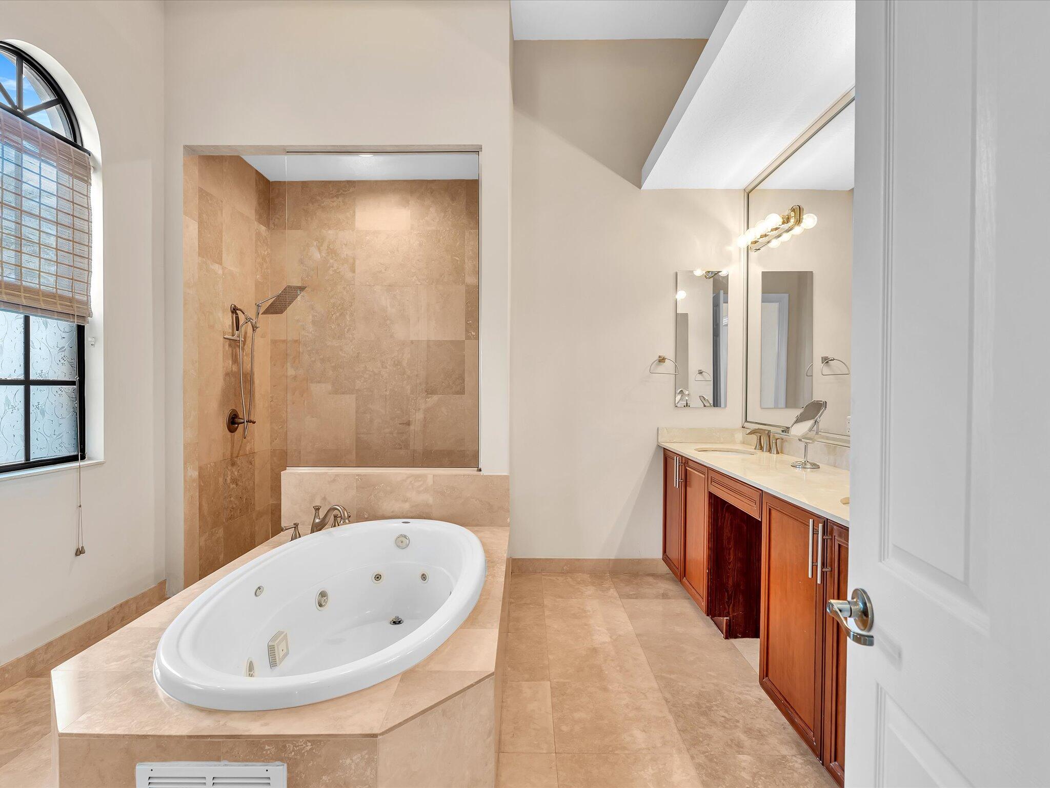3445 NW 87th, Hollywood FL 33024