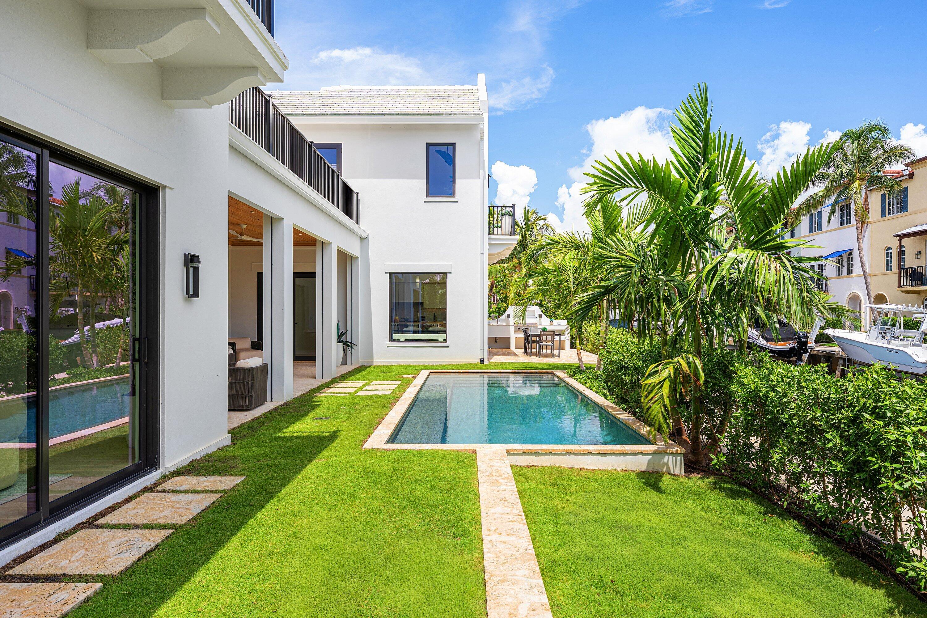 819 Bamboo Lane, Delray Beach FL 33483