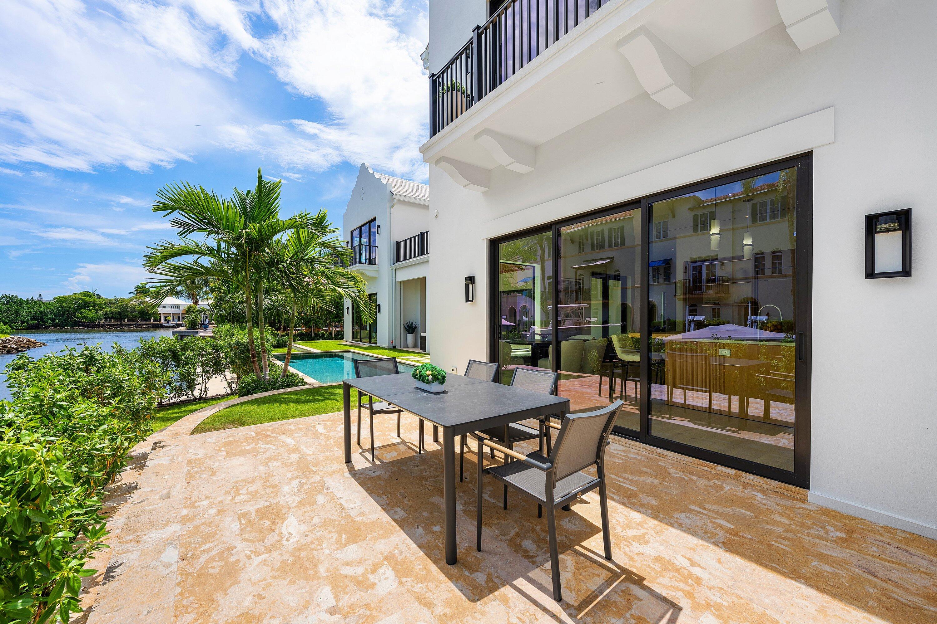 819 Bamboo Lane, Delray Beach FL 33483
