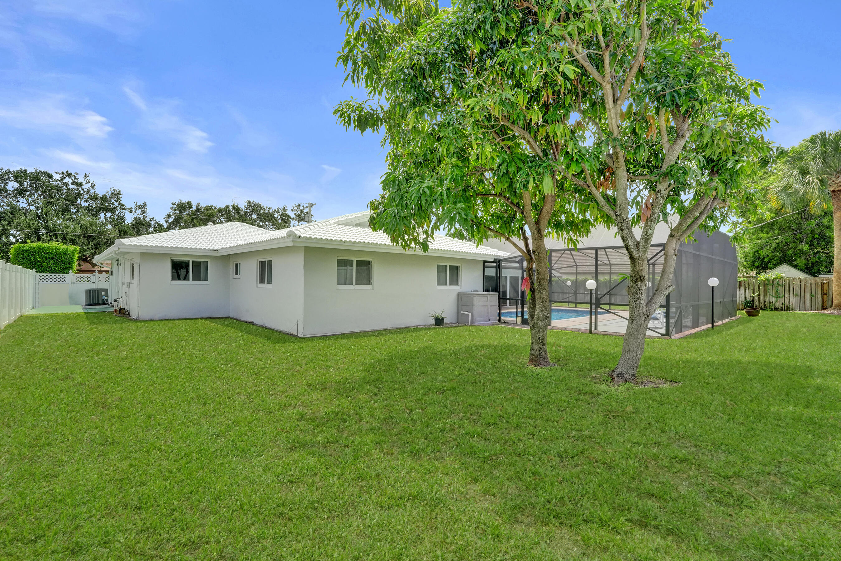 4755 NE 23rd, Fort Lauderdale FL 33308