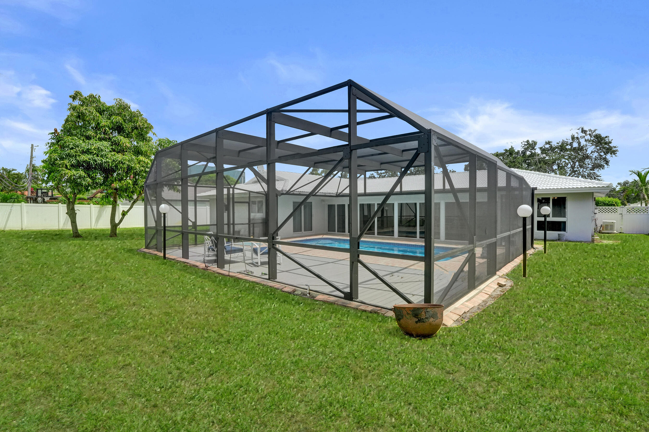 4755 NE 23rd, Fort Lauderdale FL 33308