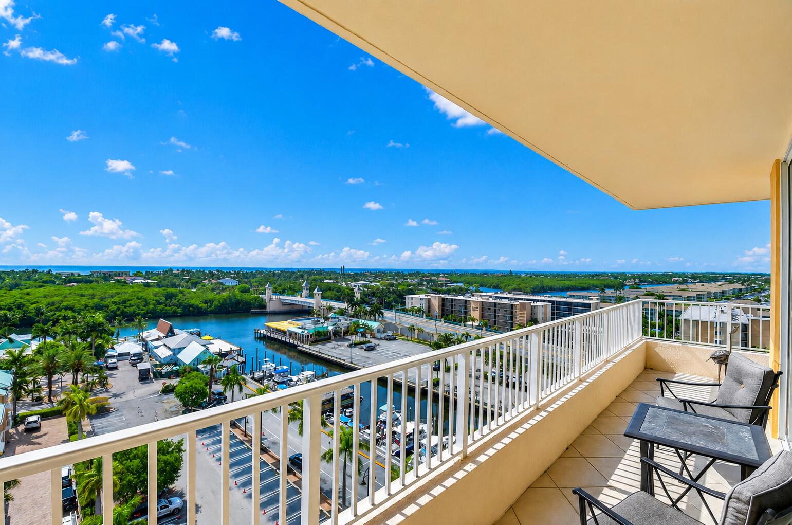 625 Casa Loma #1002, Boynton Beach FL 33435