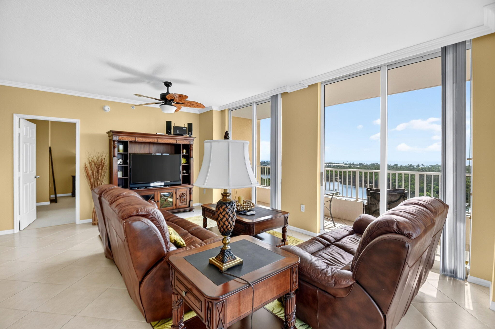 625 Casa Loma #1002, Boynton Beach FL 33435