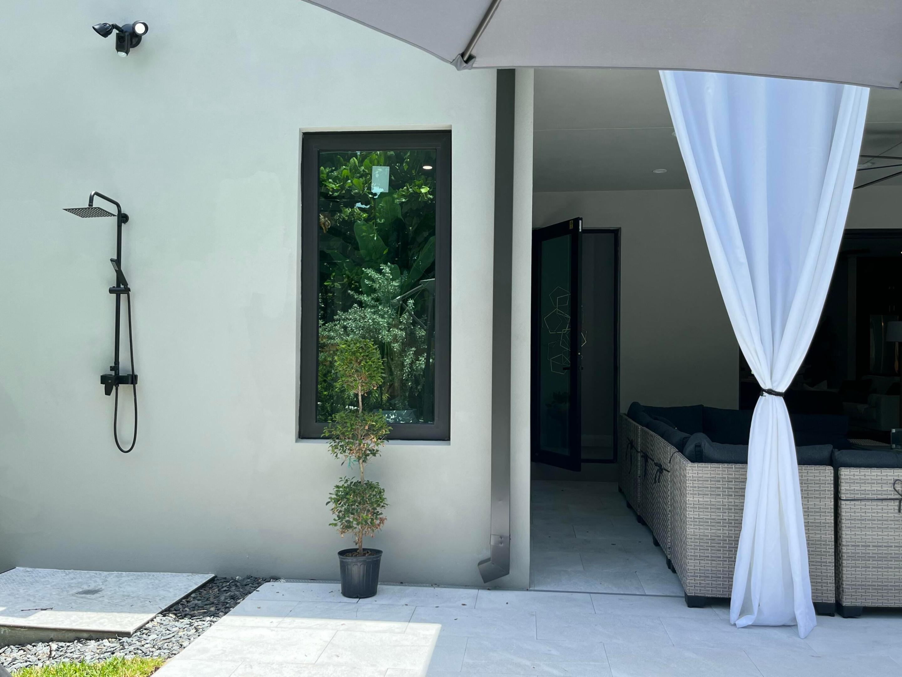 1533 NE 16th, Fort Lauderdale FL 33304