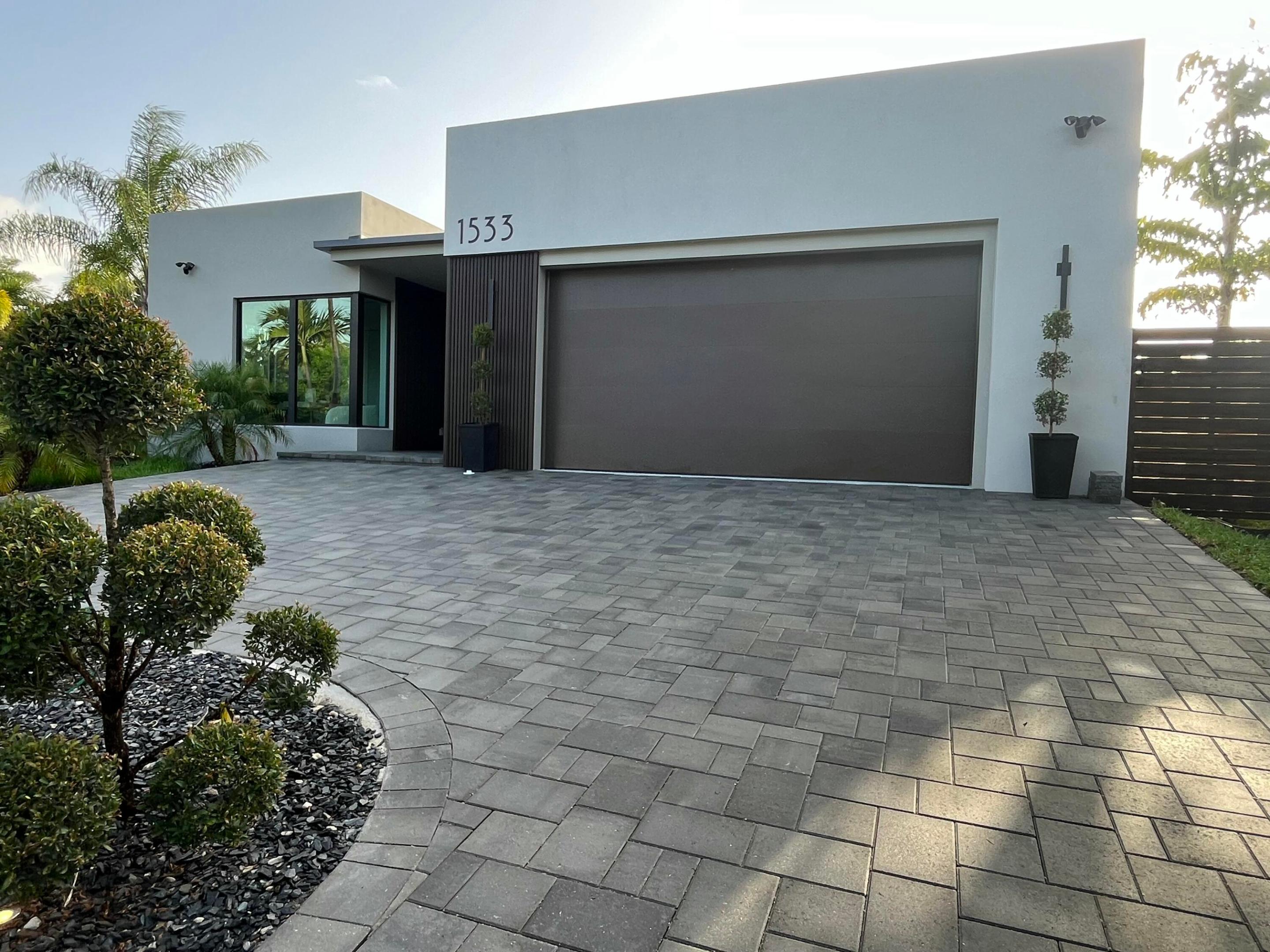 1533 NE 16th, Fort Lauderdale FL 33304