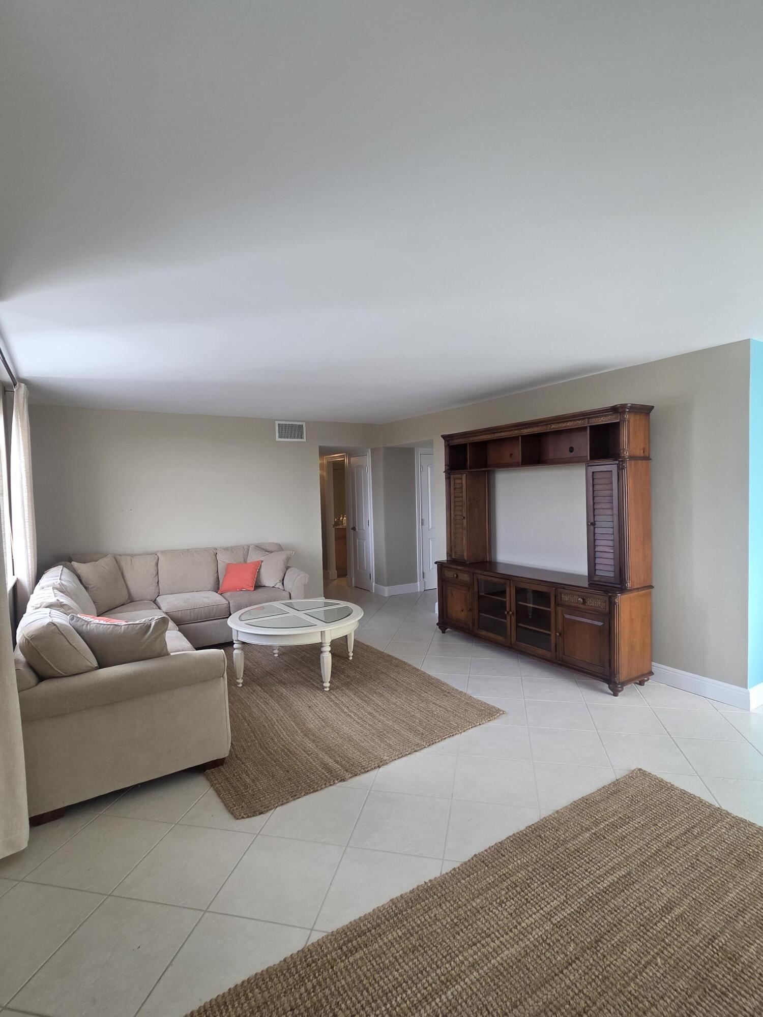 2881 NE 33rd #9a, Fort Lauderdale FL 33306